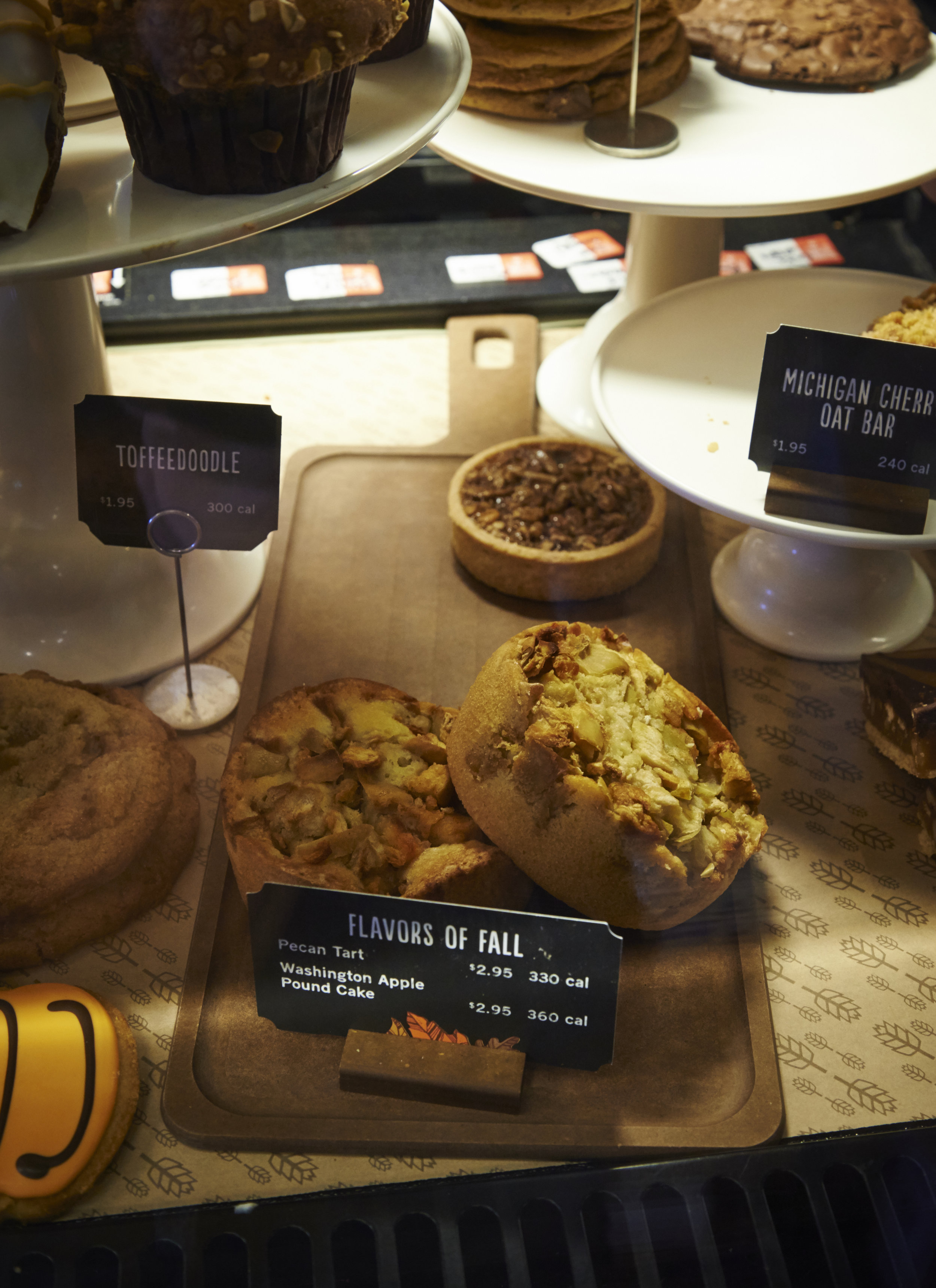 Starbucks_2.jpg