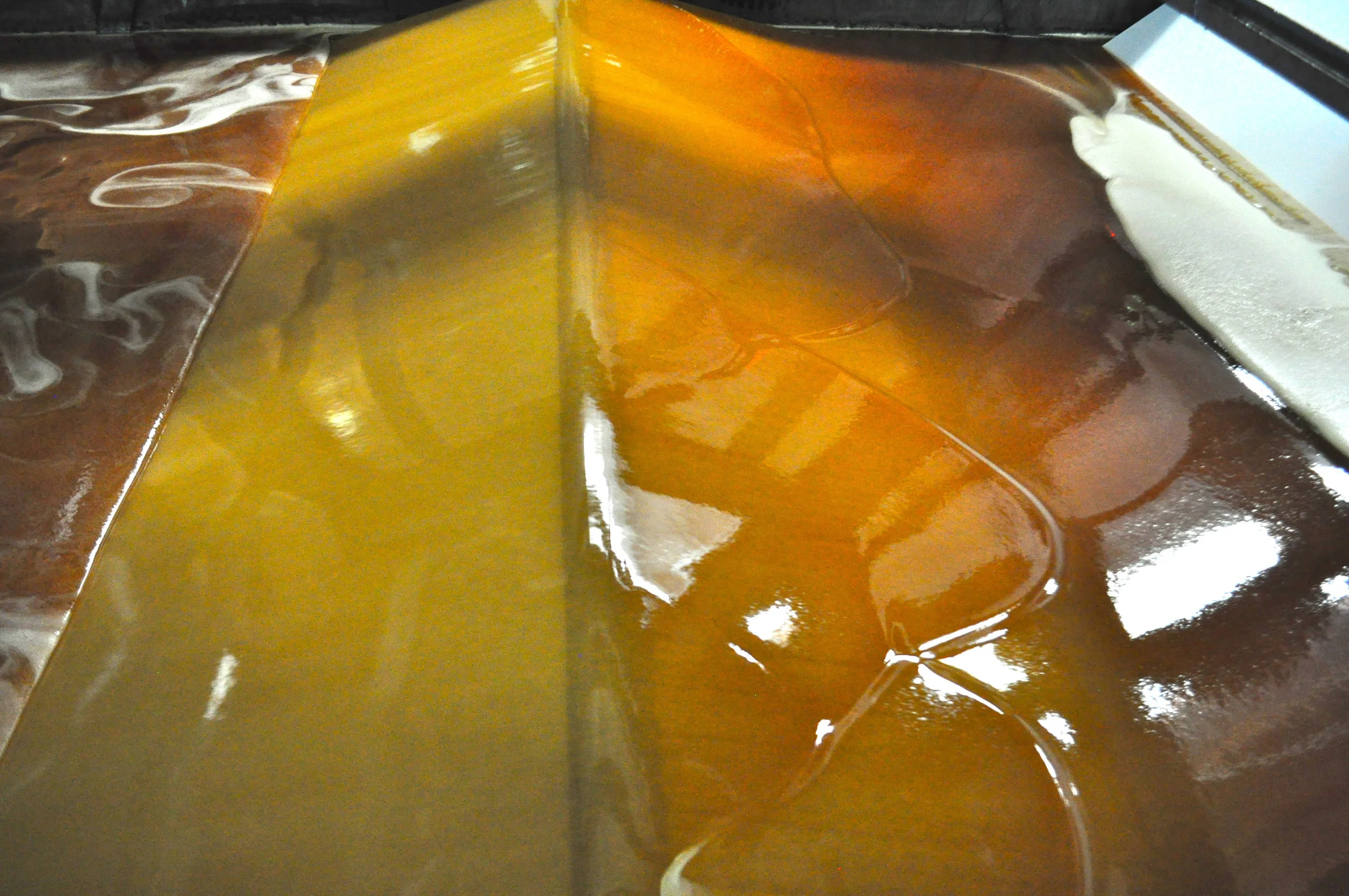 Richlite Manufacturing Resin Bath Close Up.jpg