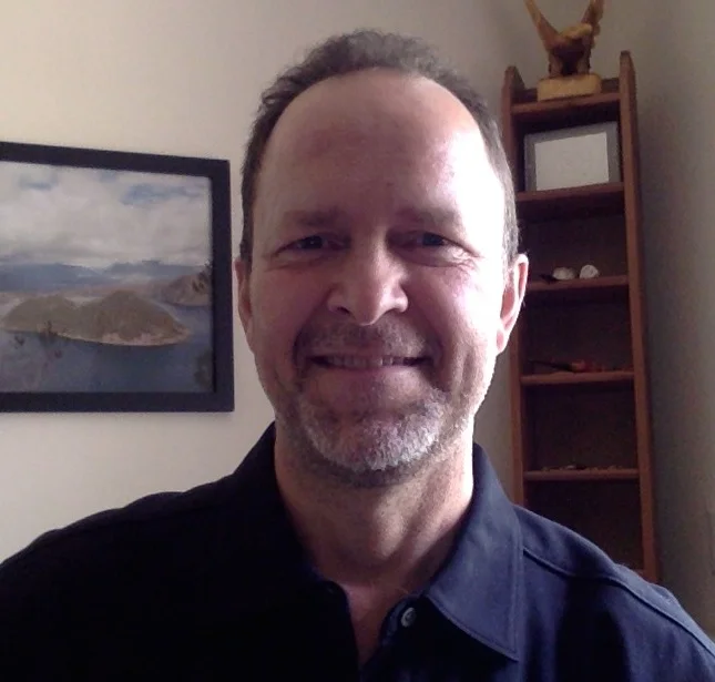Tom Kelley Headshot 2.jpeg
