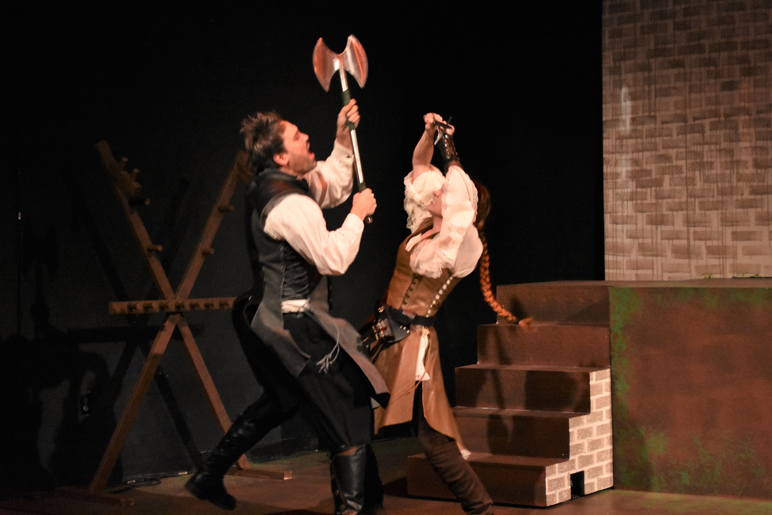 shwd sheriff knife fight 1.jpg