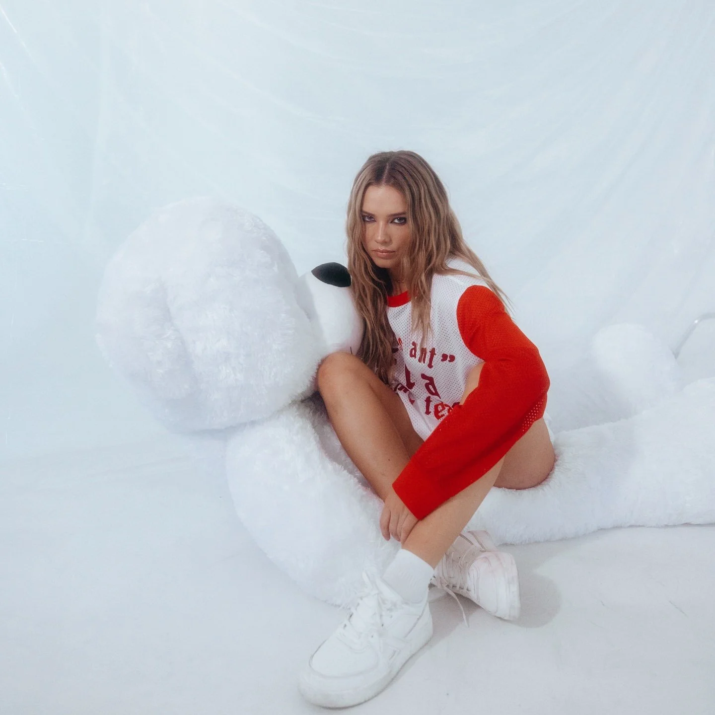 Cate Tomlinson // My Ex Friend