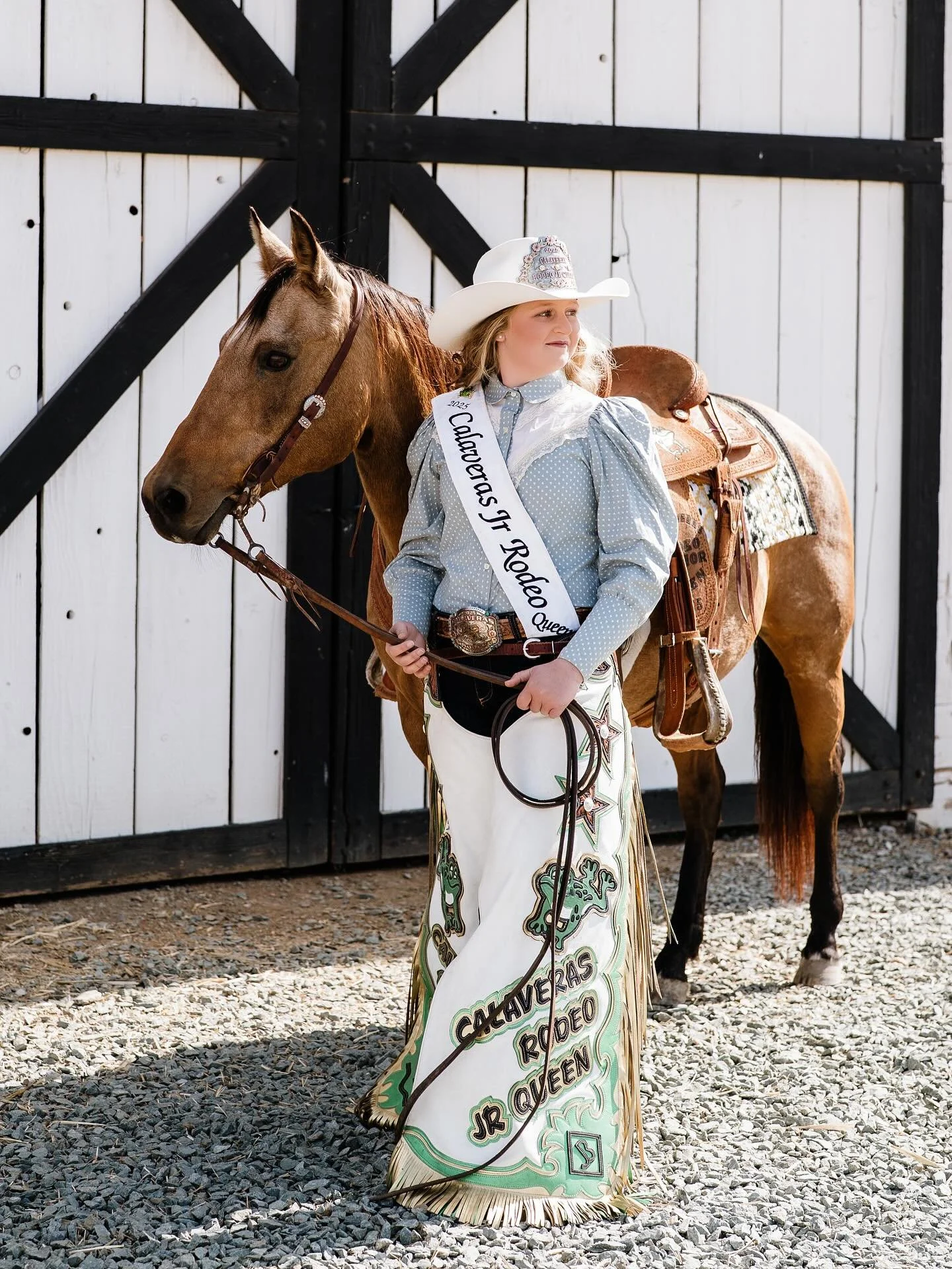 What an accomplishment for this young lady! @ambersmallz I am going to be posting a lot about the end of the year gift card sale. Link to buy in highlights 🖤