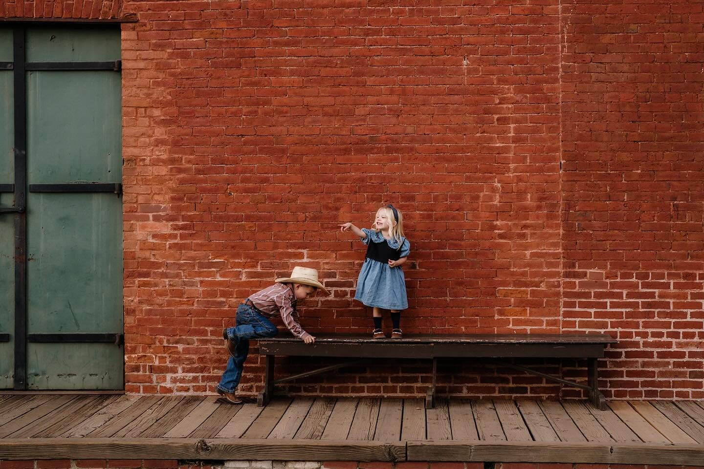 We are down to 2 regular session gift cards left with $100 off and 3 mini sessions left with $50 off.  I&rsquo;ll keep the sale up until they are gone or I get tired of posting about it 😂👍🏽 you all know I hate being a sales person.  But I apprecia