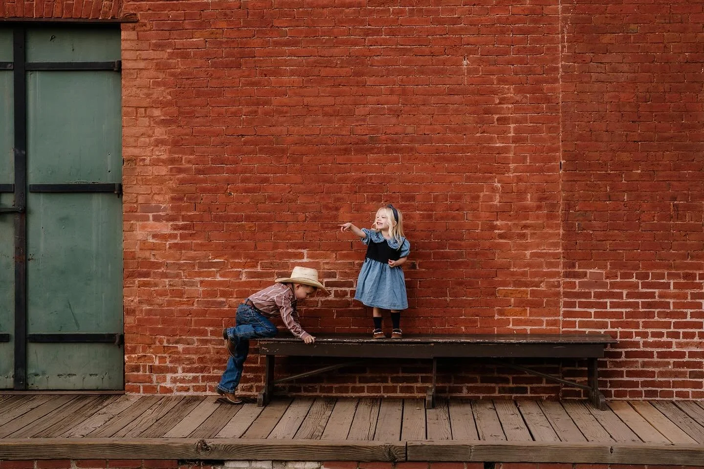 We are down to 2 regular session gift cards left with $100 off and 3 mini sessions left with $50 off.  I&rsquo;ll keep the sale up until they are gone or I get tired of posting about it 😂👍🏽 you all know I hate being a sales person.  But I apprecia