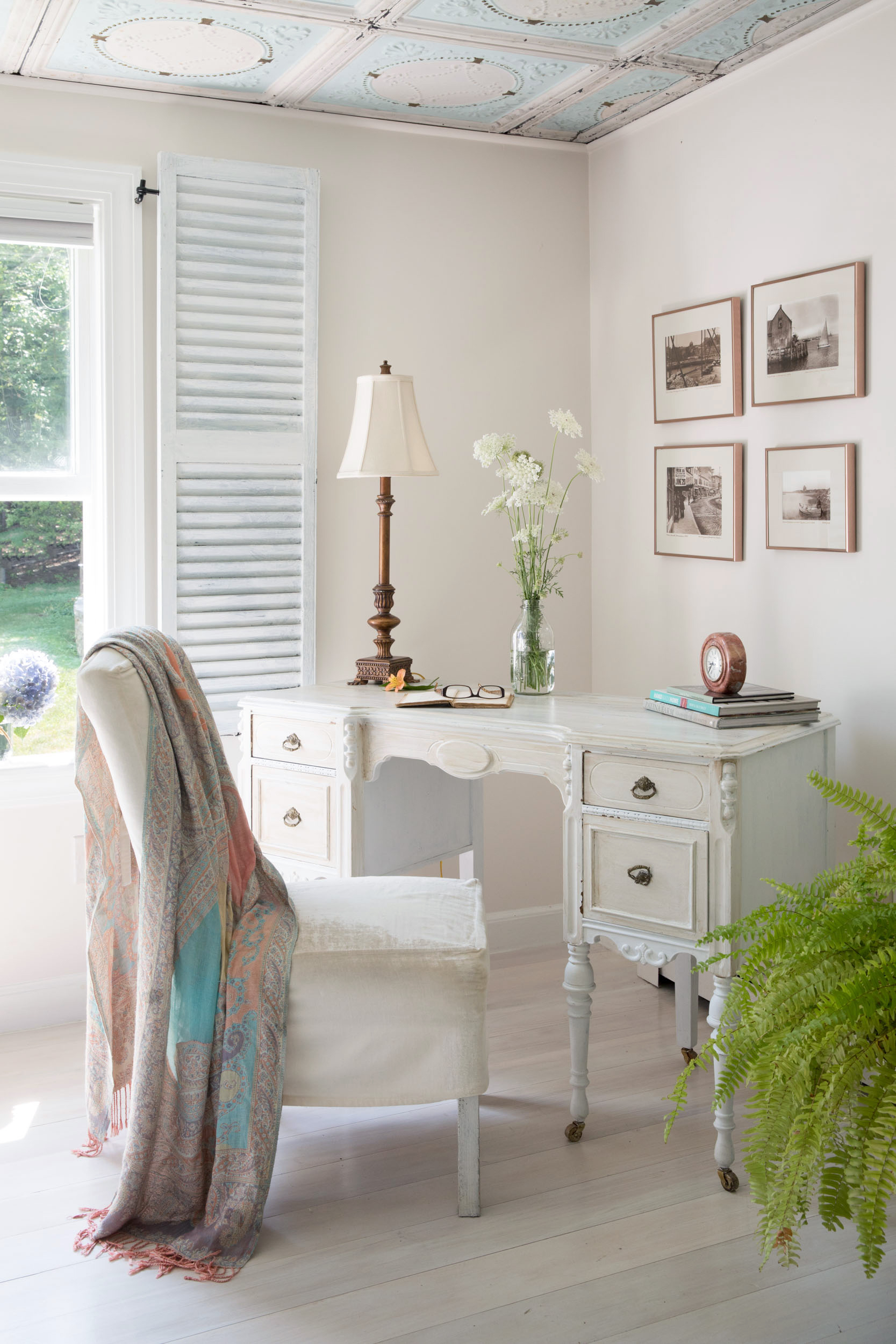 portsmouth-nh-rustic-guest-bedroom-debbe-daley