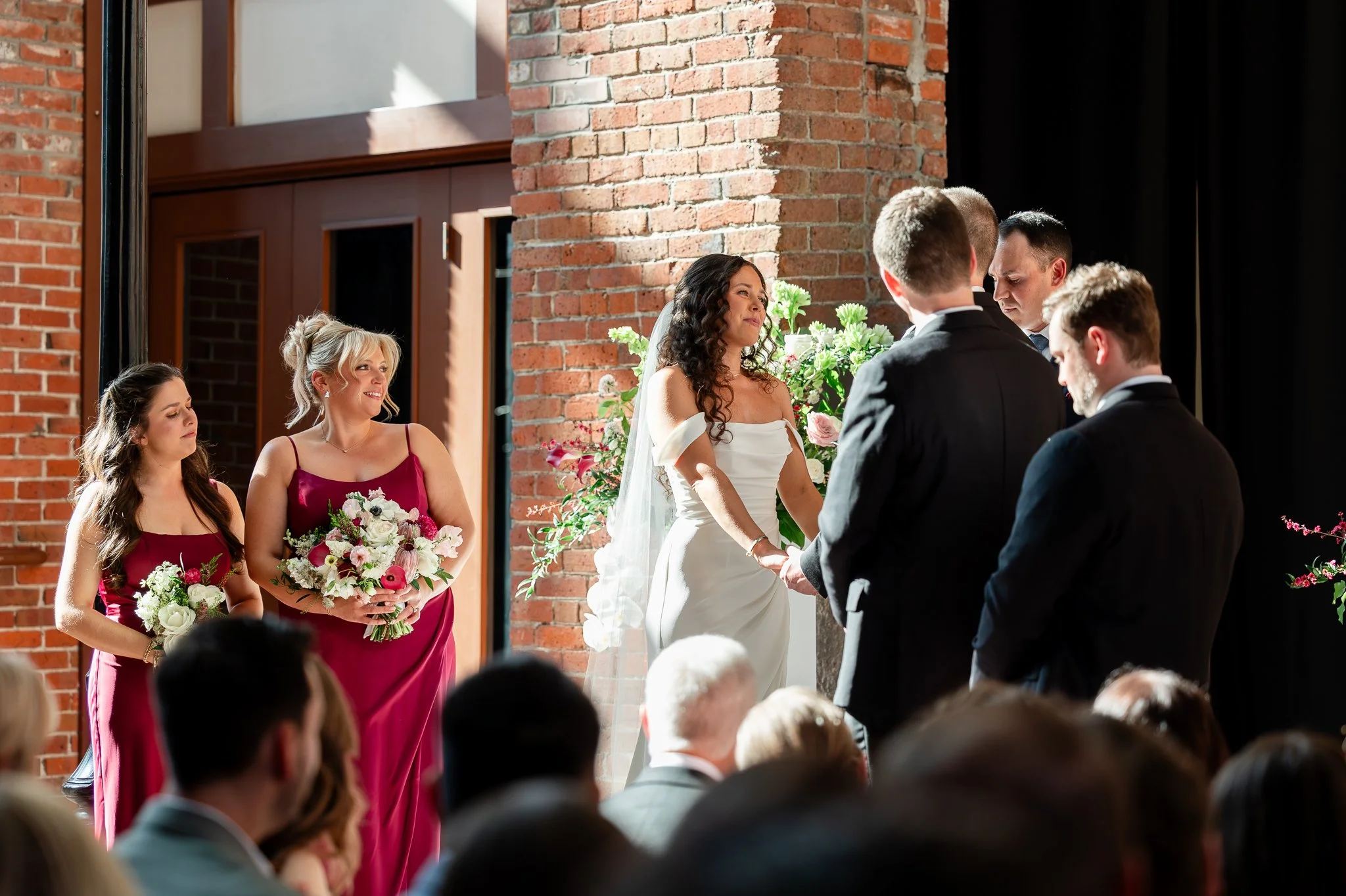 Europa-Court-in-the-Square-Seattle-Wedding-Sarah-Campo-Photography-208.jpg