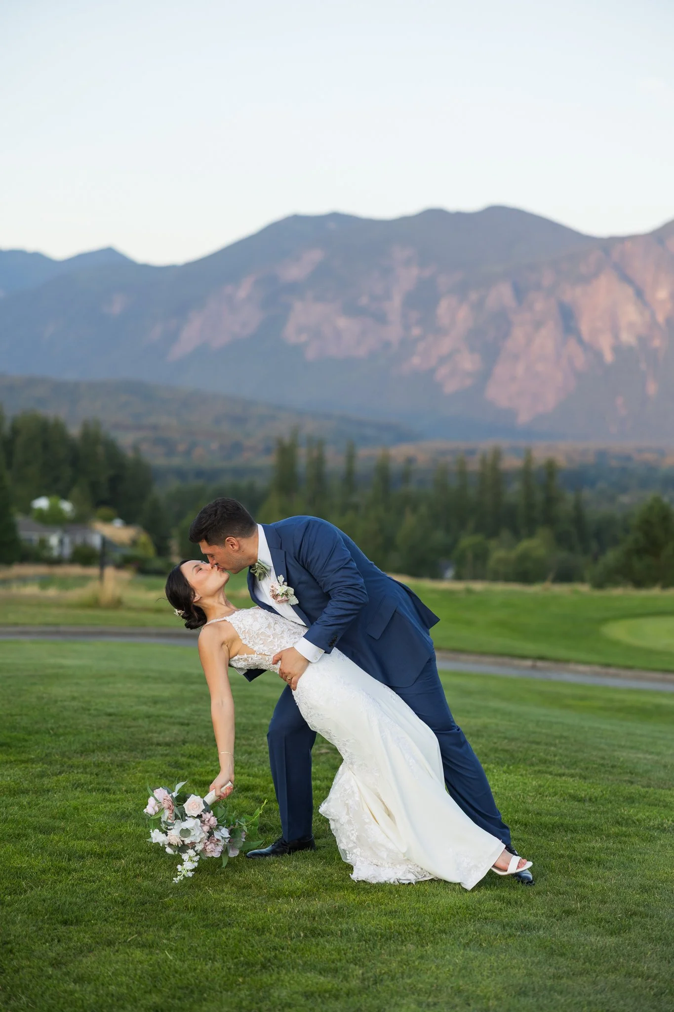 A Perfect Washington Wedding Day at Snoqualmie Ridge