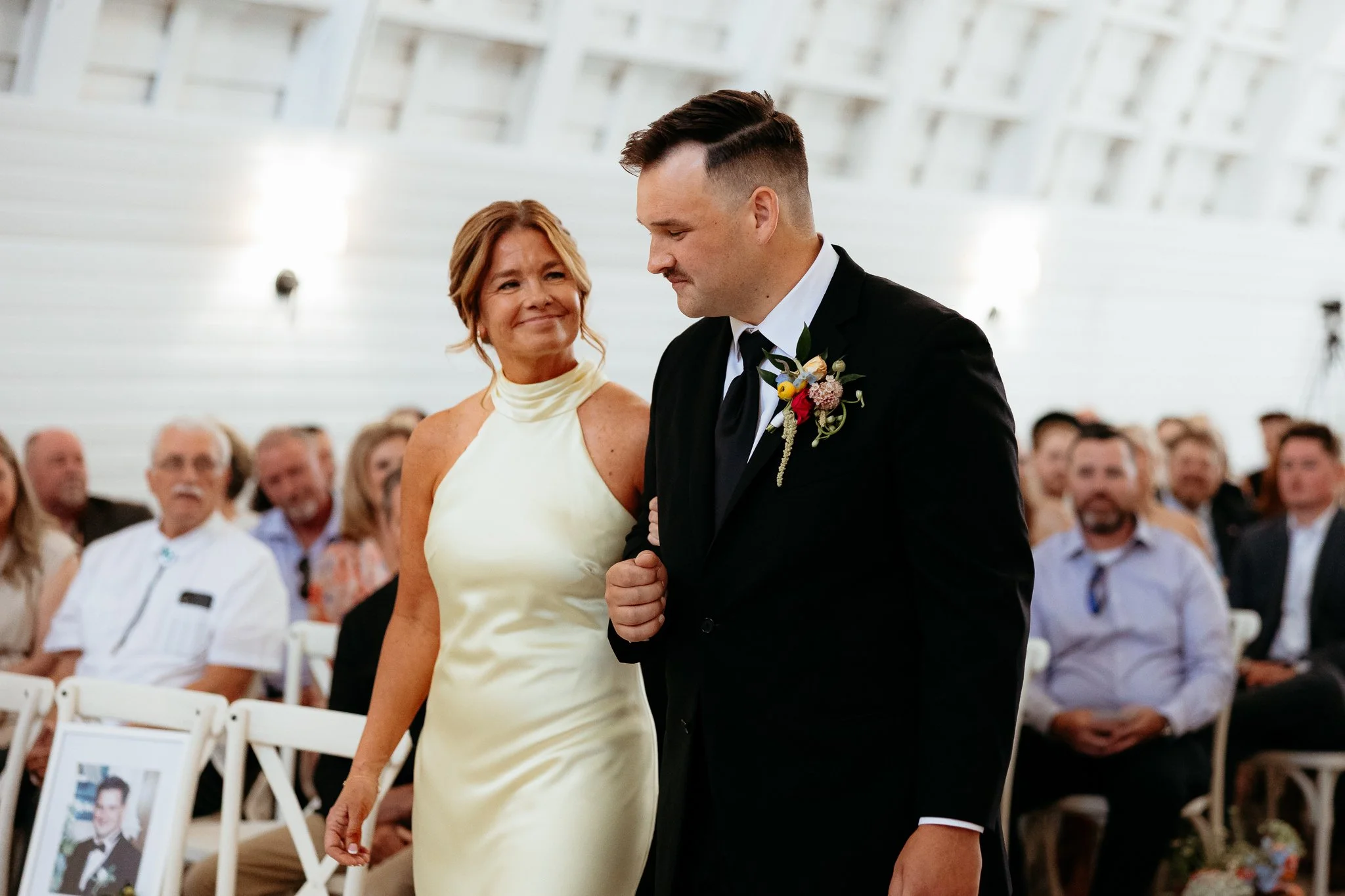 Fiddlers-Bluff-Snohomish-Wedding-Sarah-Campo-Photography-131.jpg