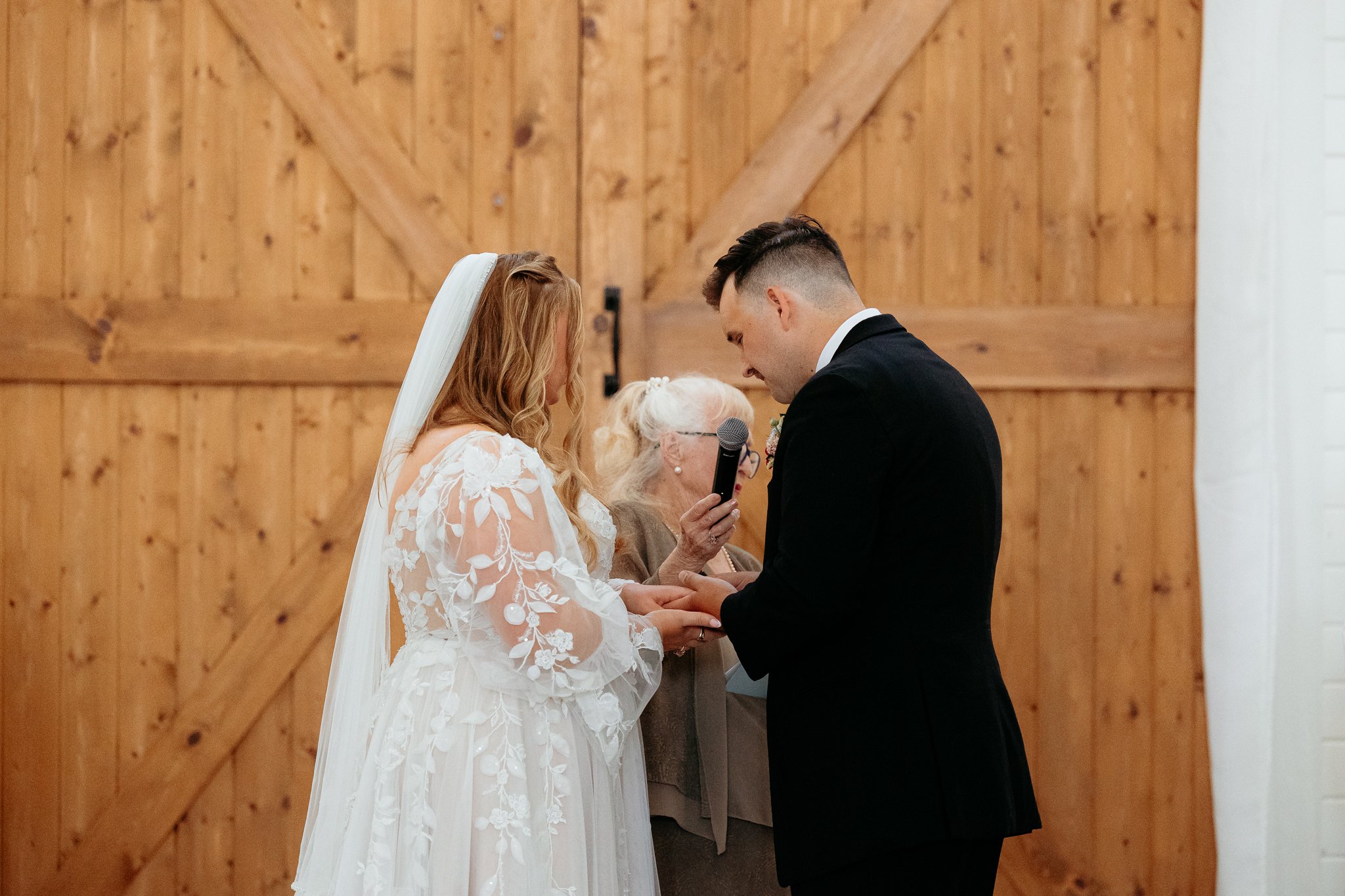 Fiddlers-Bluff-Snohomish-Wedding-Sarah-Campo-Photography-181.jpg