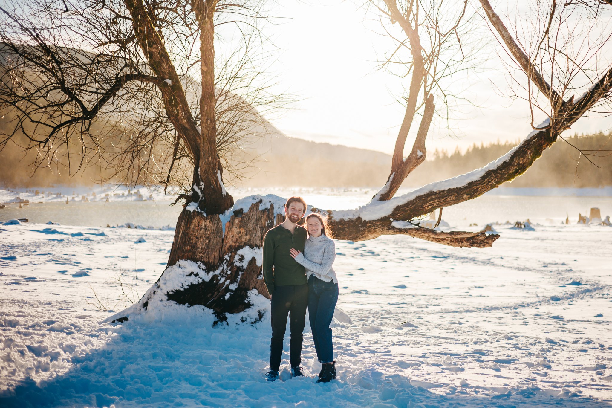 Rattlesnake Lake Engagement Photos in the Winter