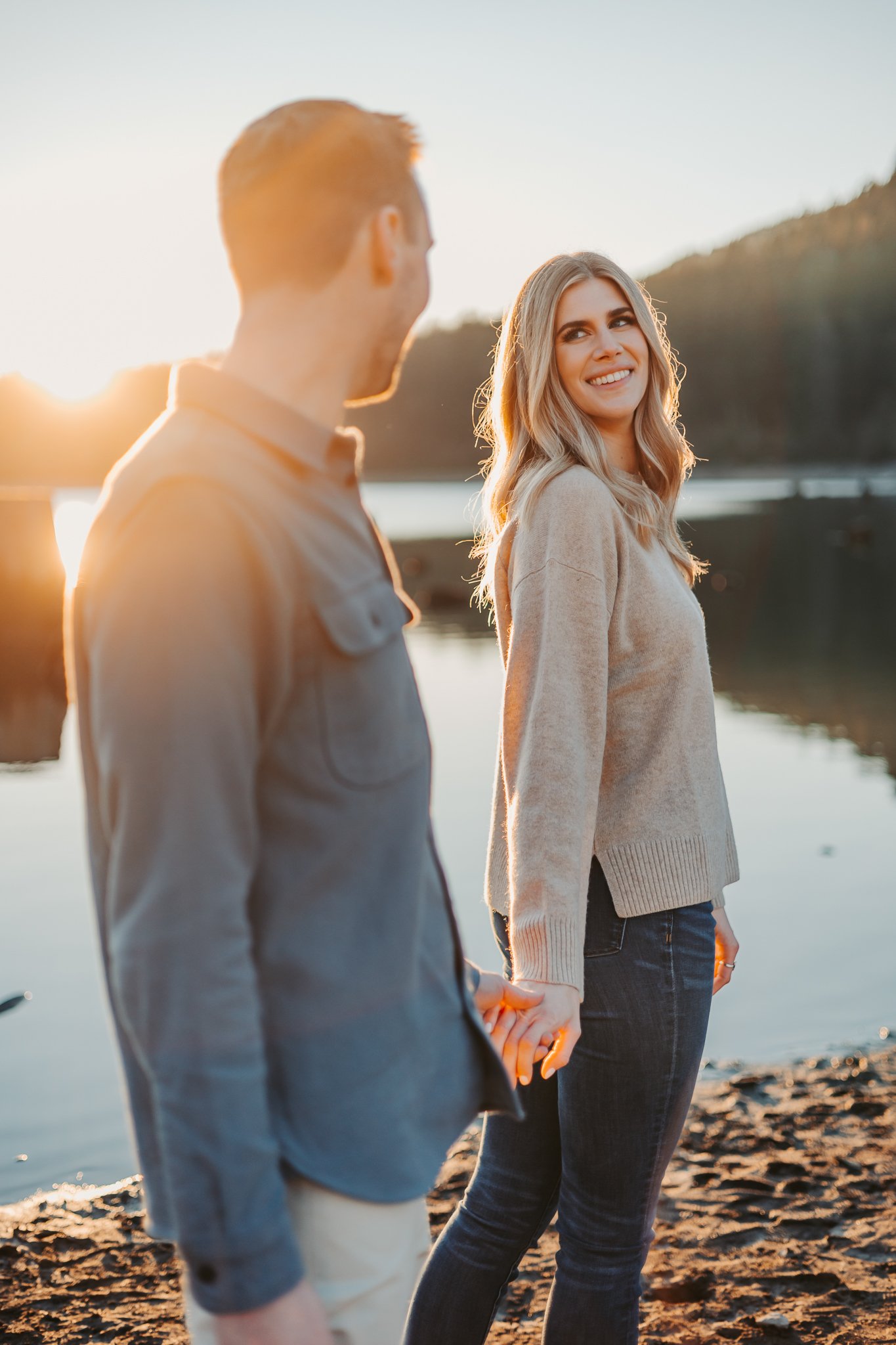 Fall Rattlesnake Lake Engagement Photos