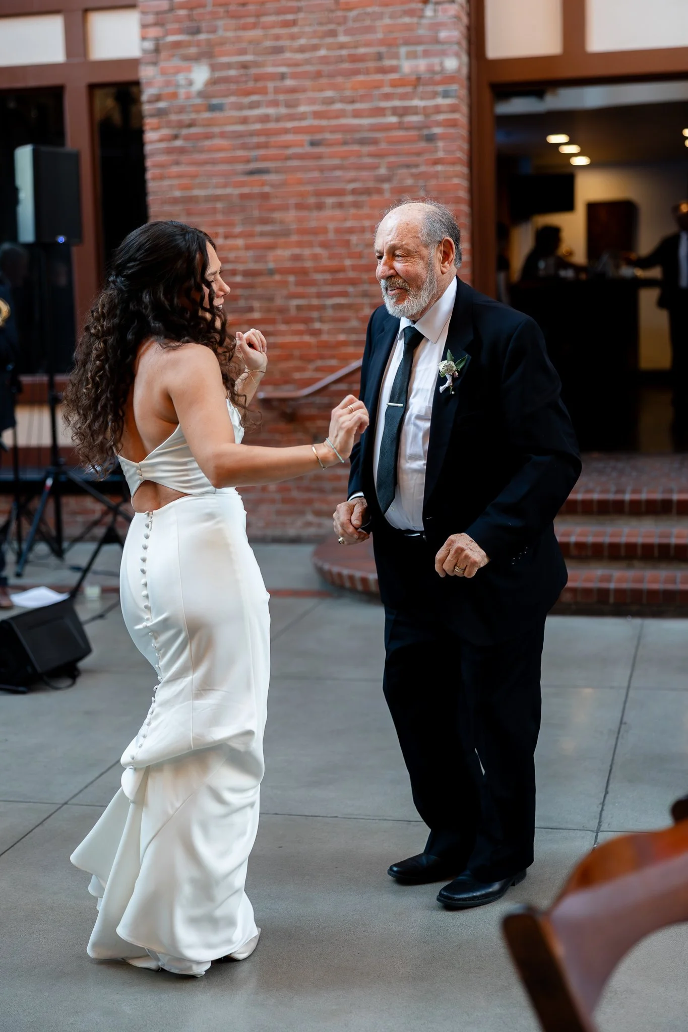 Europa-Court-in-the-Square-Seattle-Wedding-Sarah-Campo-Photography-370.jpg