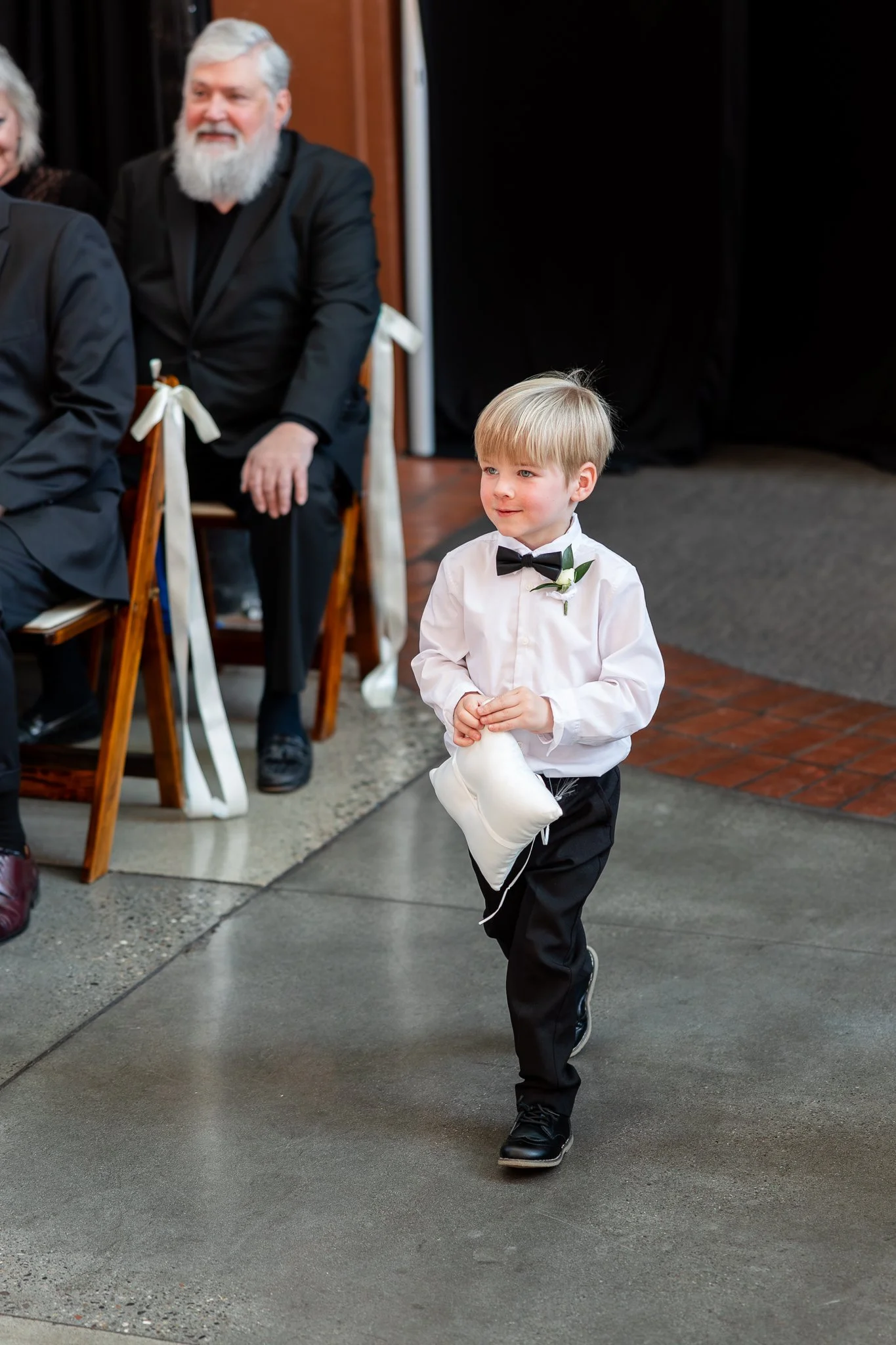 Europa-Court-in-the-Square-Seattle-Wedding-Sarah-Campo-Photography-185.jpg