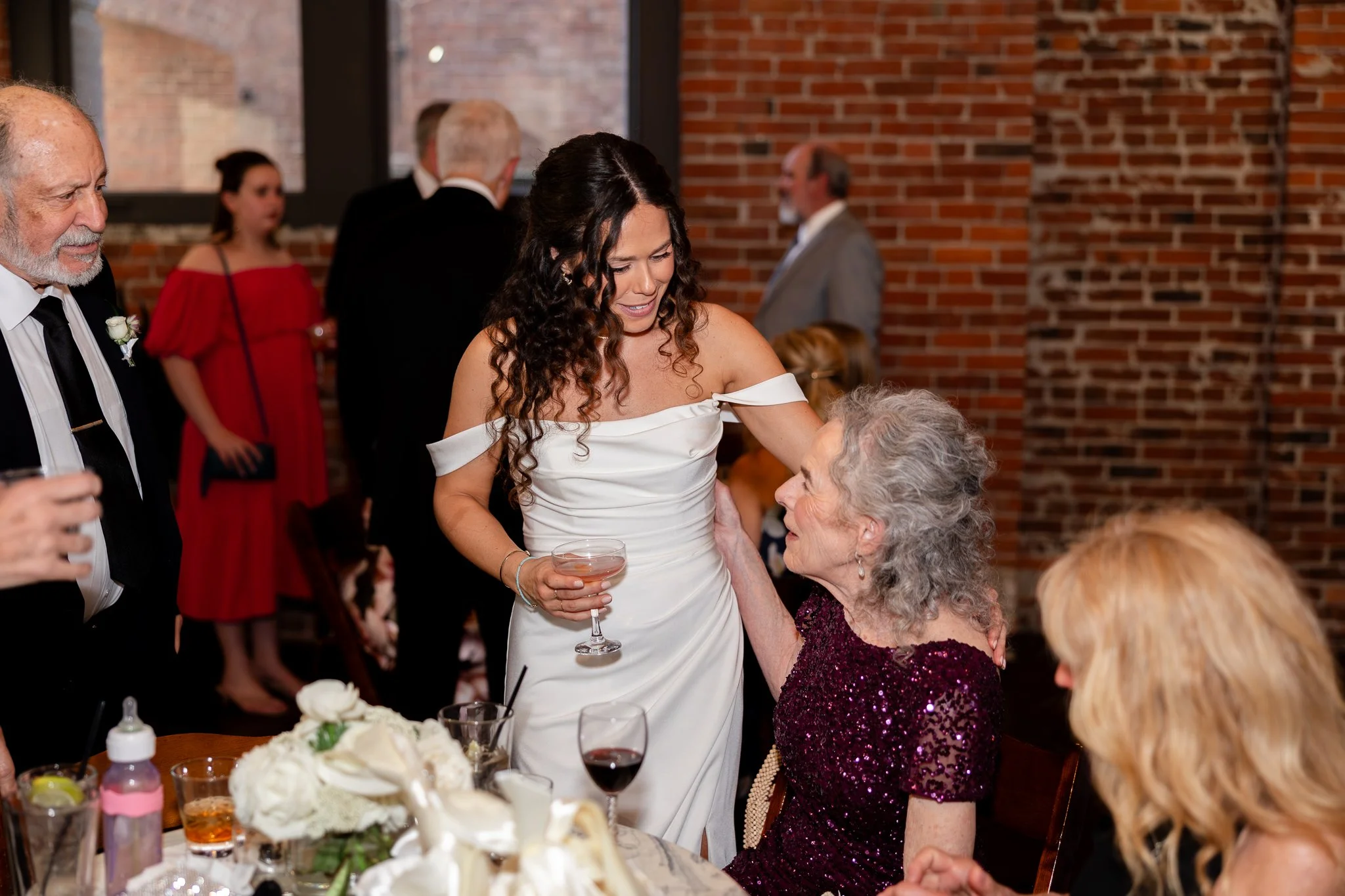 Europa-Court-in-the-Square-Seattle-Wedding-Sarah-Campo-Photography-282.jpg