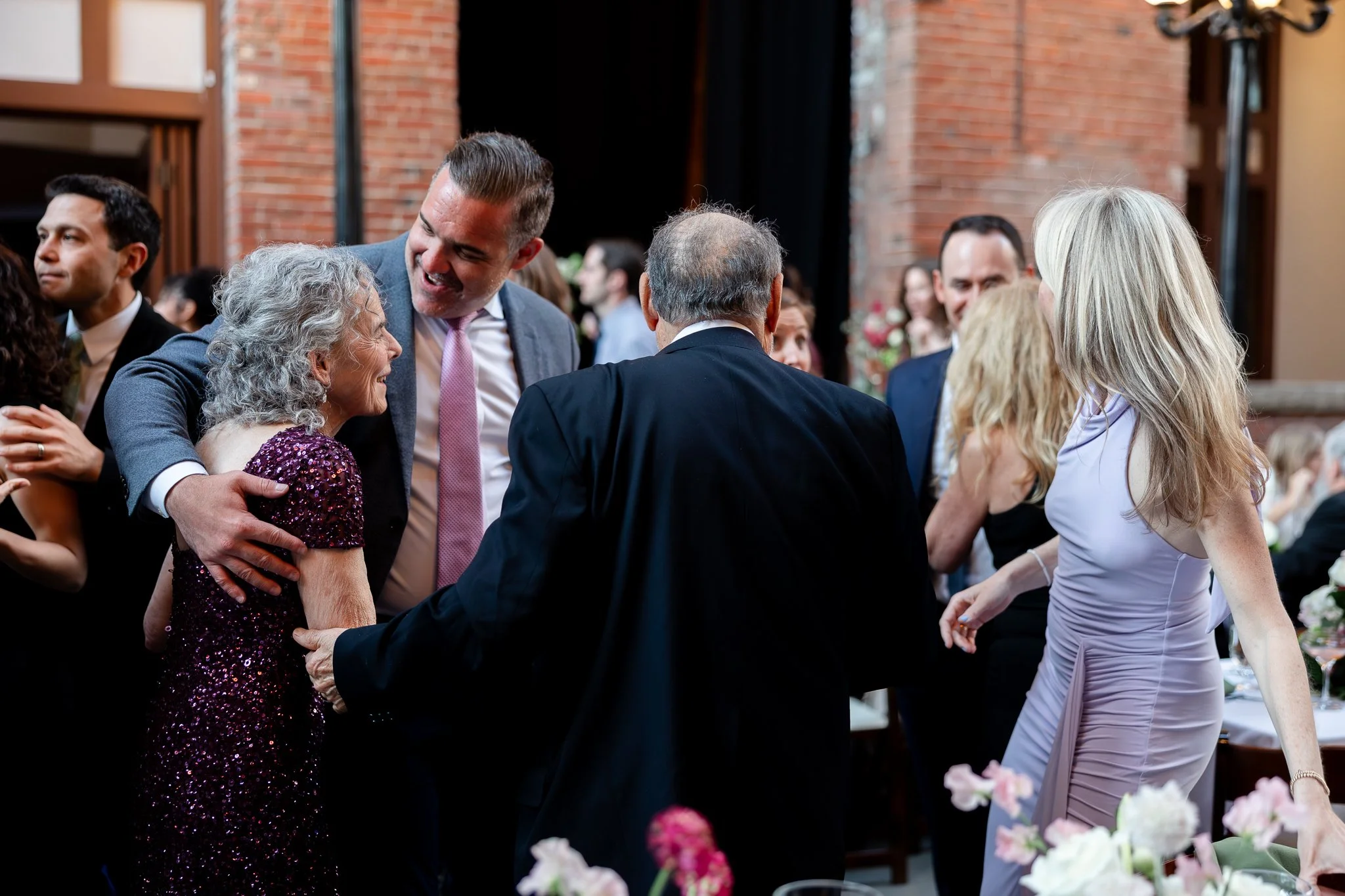 Europa-Court-in-the-Square-Seattle-Wedding-Sarah-Campo-Photography-410.jpg