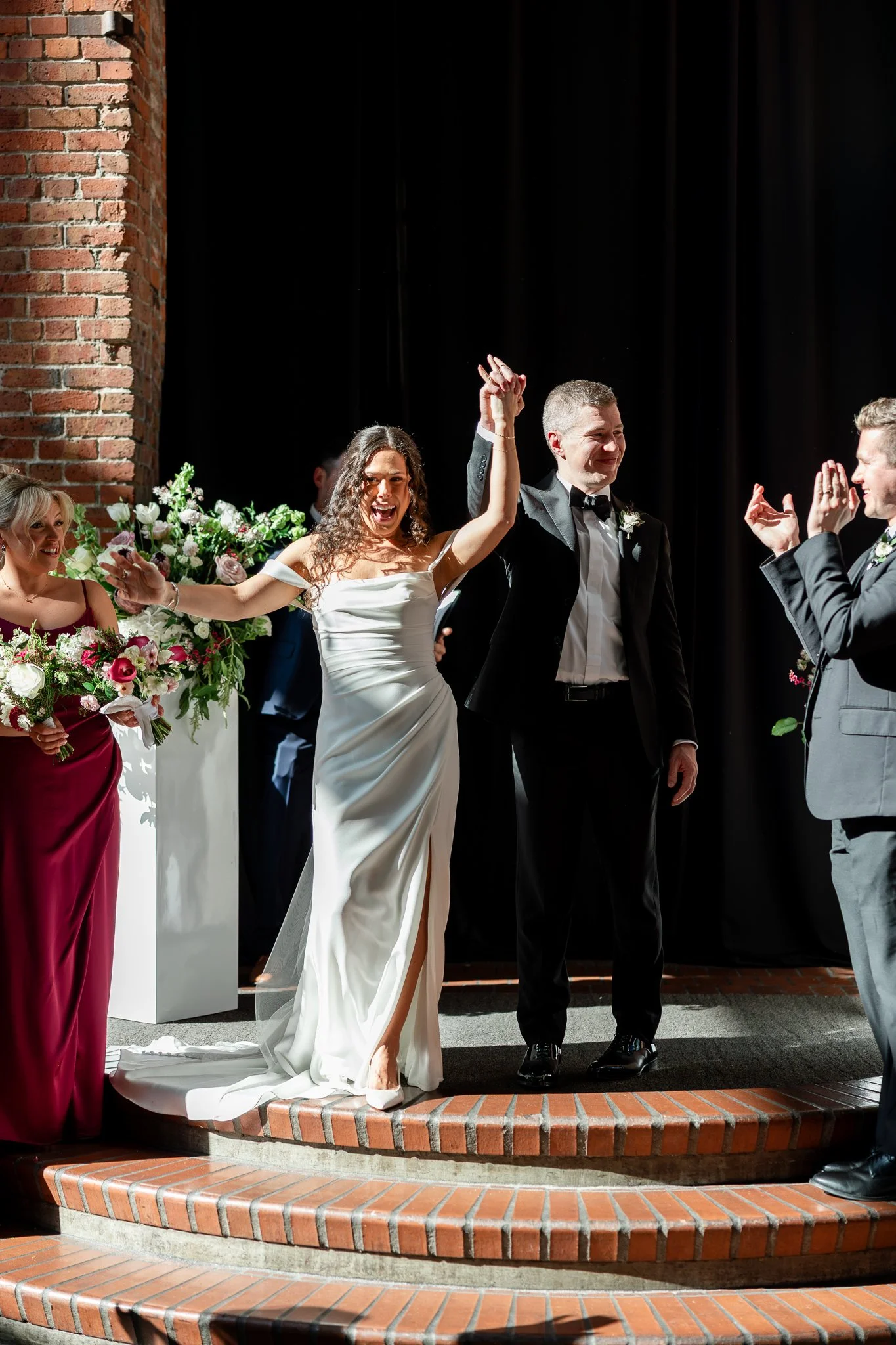 Europa-Court-in-the-Square-Seattle-Wedding-Sarah-Campo-Photography-228.jpg