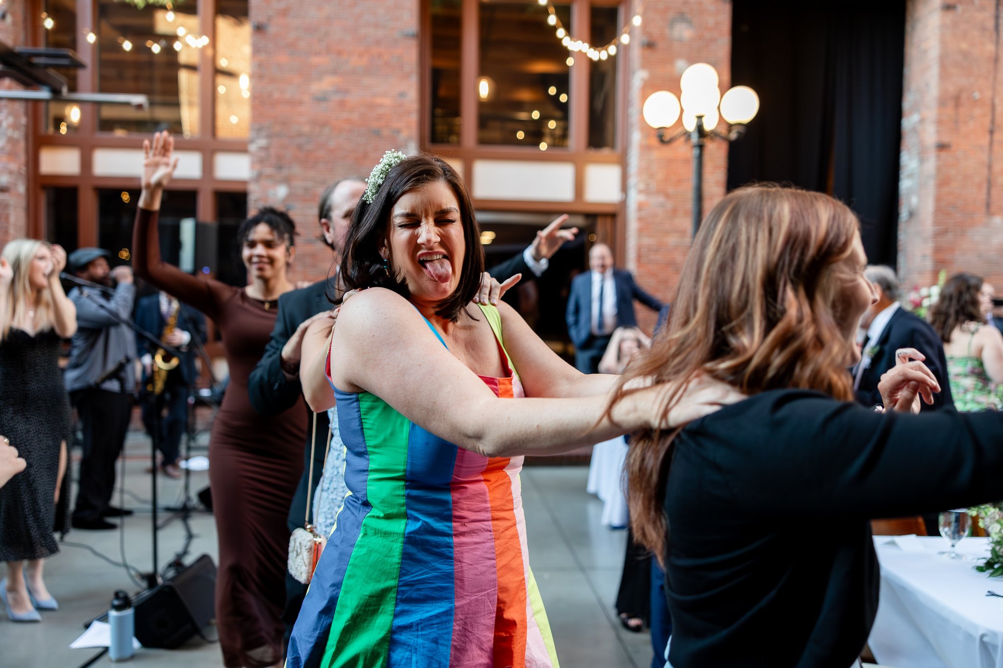 Europa-Court-in-the-Square-Seattle-Wedding-Sarah-Campo-Photography-400.jpg