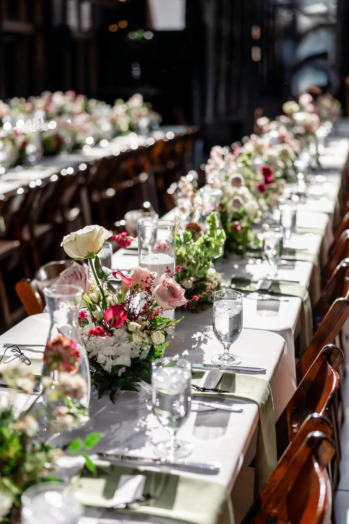 Europa-Court-in-the-Square-Seattle-Wedding-Sarah-Campo-Photography-291.jpg