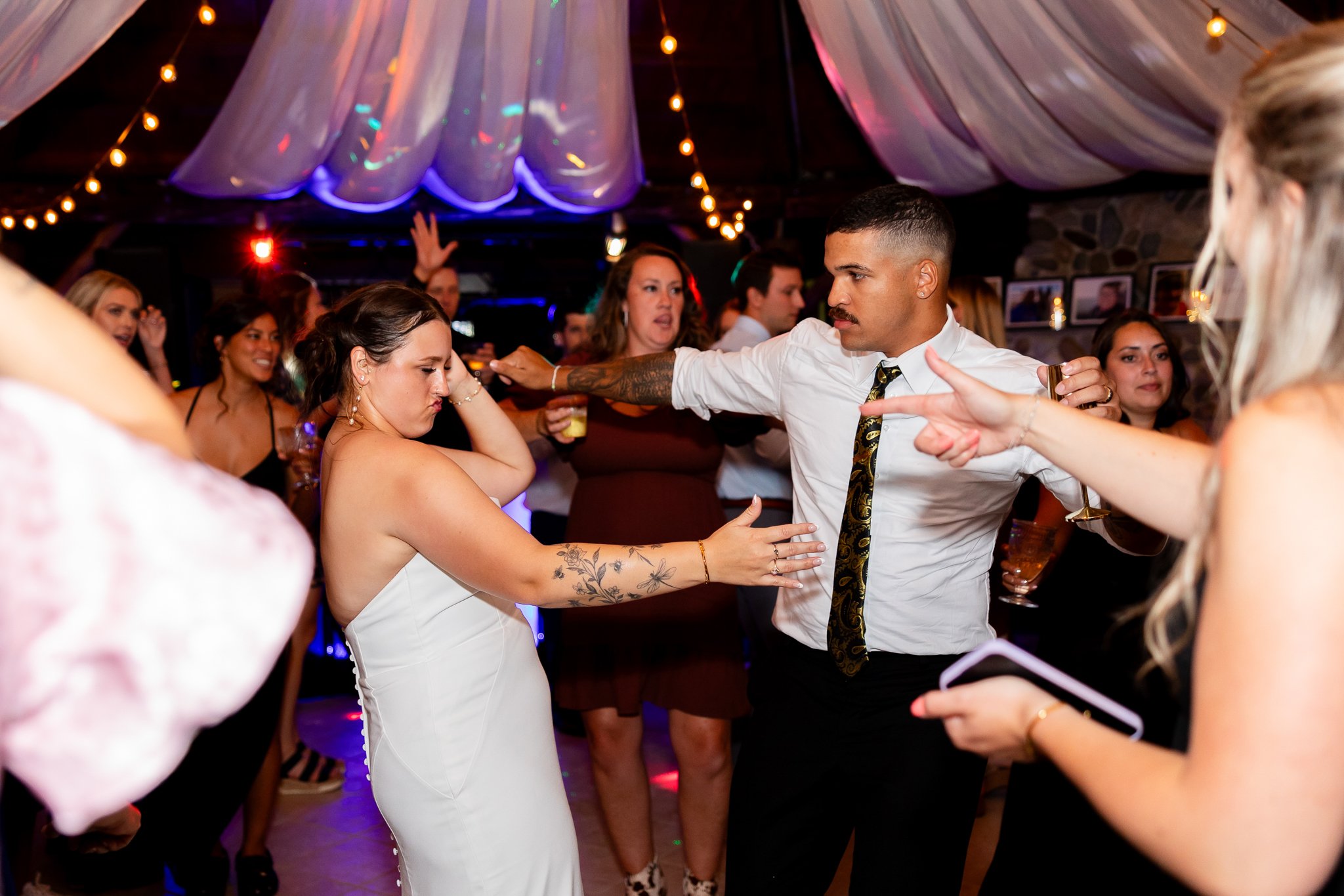 Cedar Springs, Port Orchard Wedding Photos