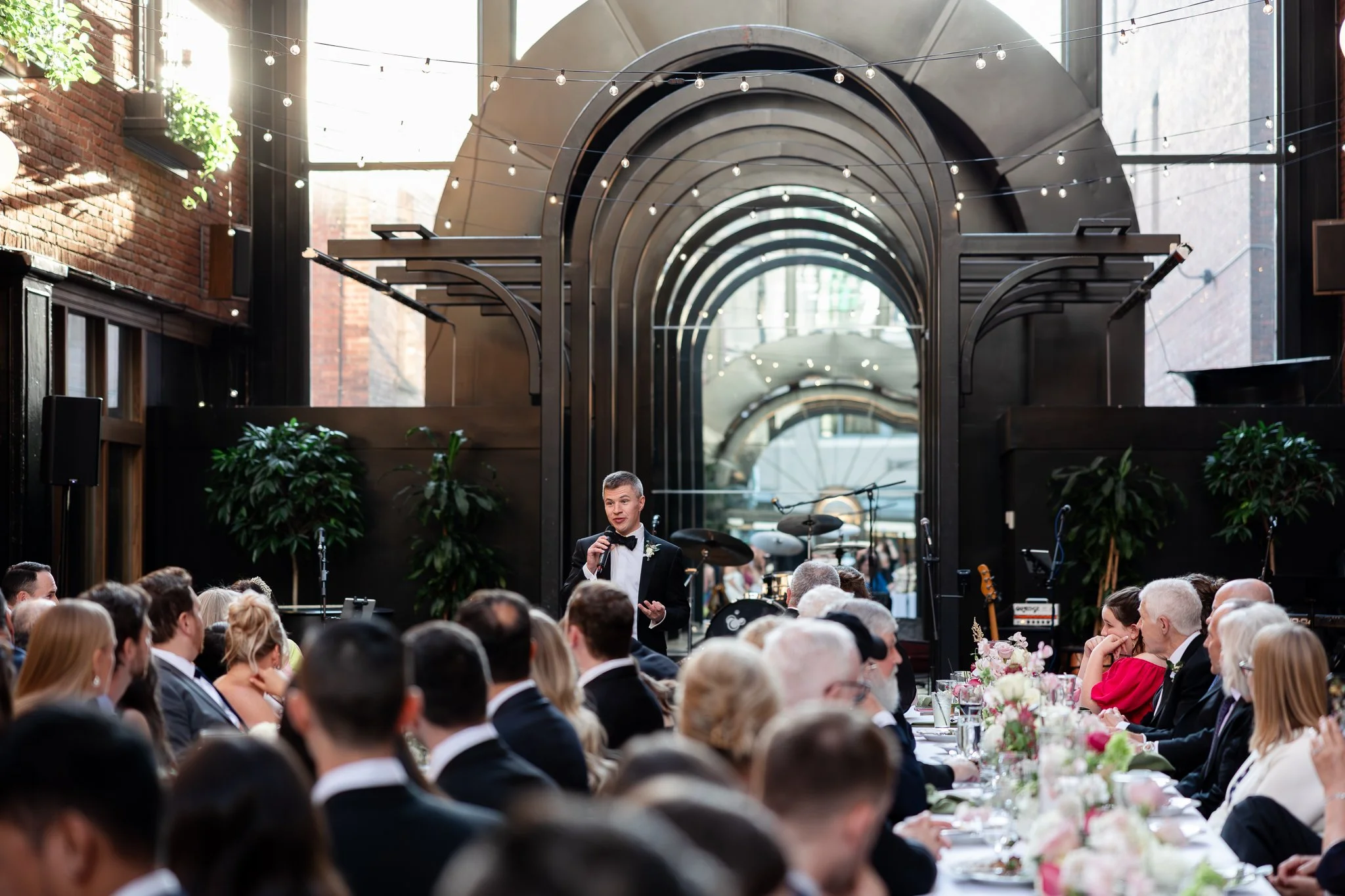 Europa-Court-in-the-Square-Seattle-Wedding-Sarah-Campo-Photography-339.jpg
