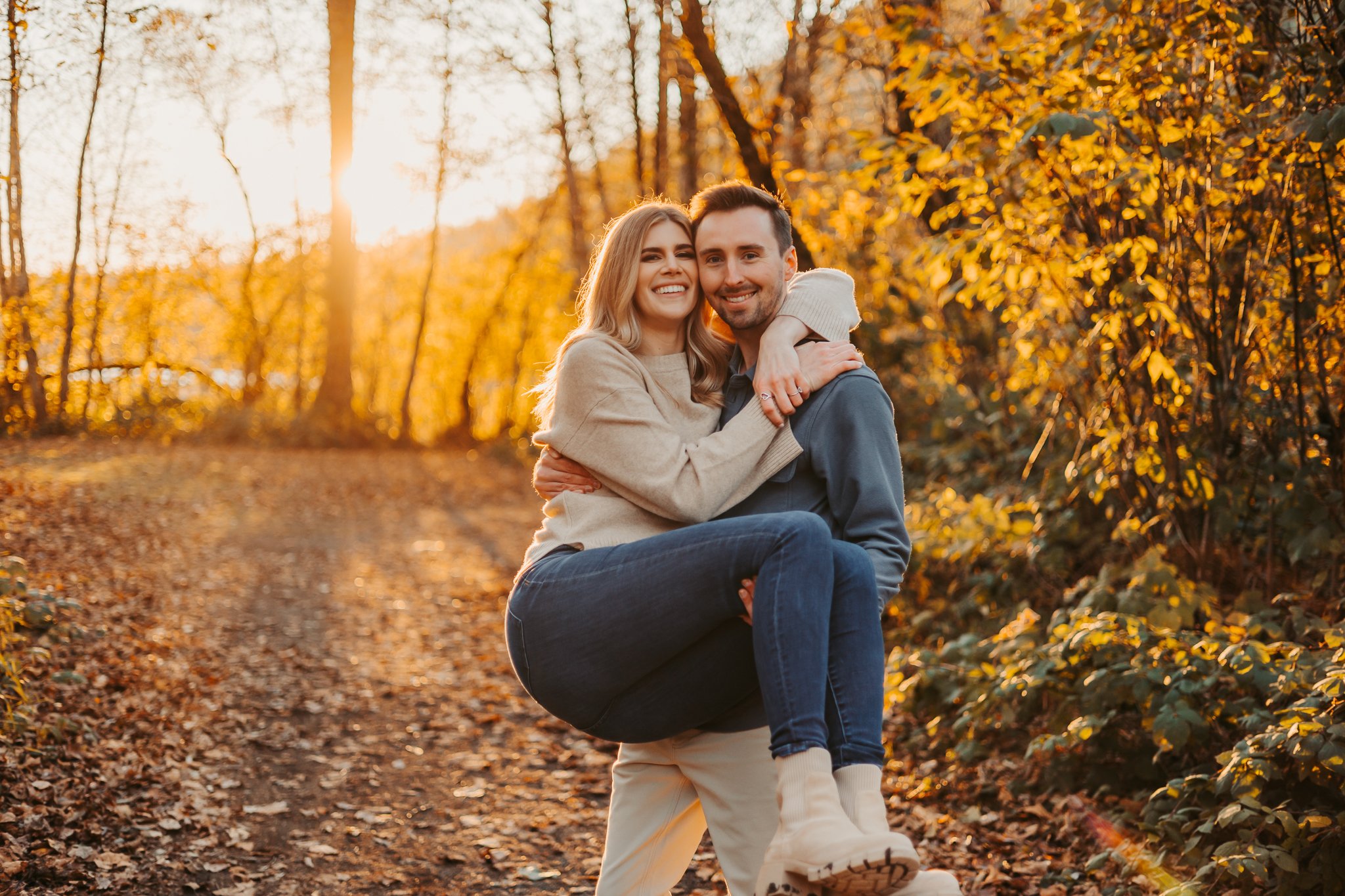 Fall Rattlesnake Lake Engagement Photos
