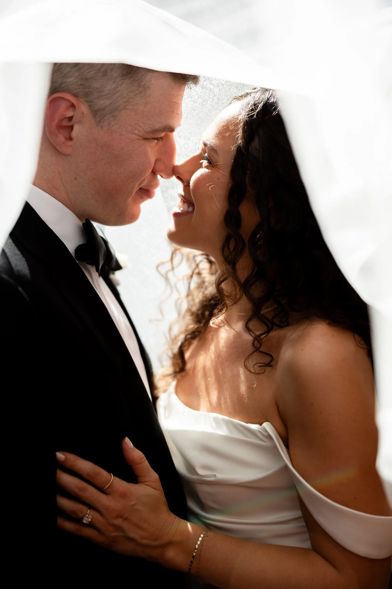 Europa-Court-in-the-Square-Seattle-Wedding-Sarah-Campo-Photography-133.jpg