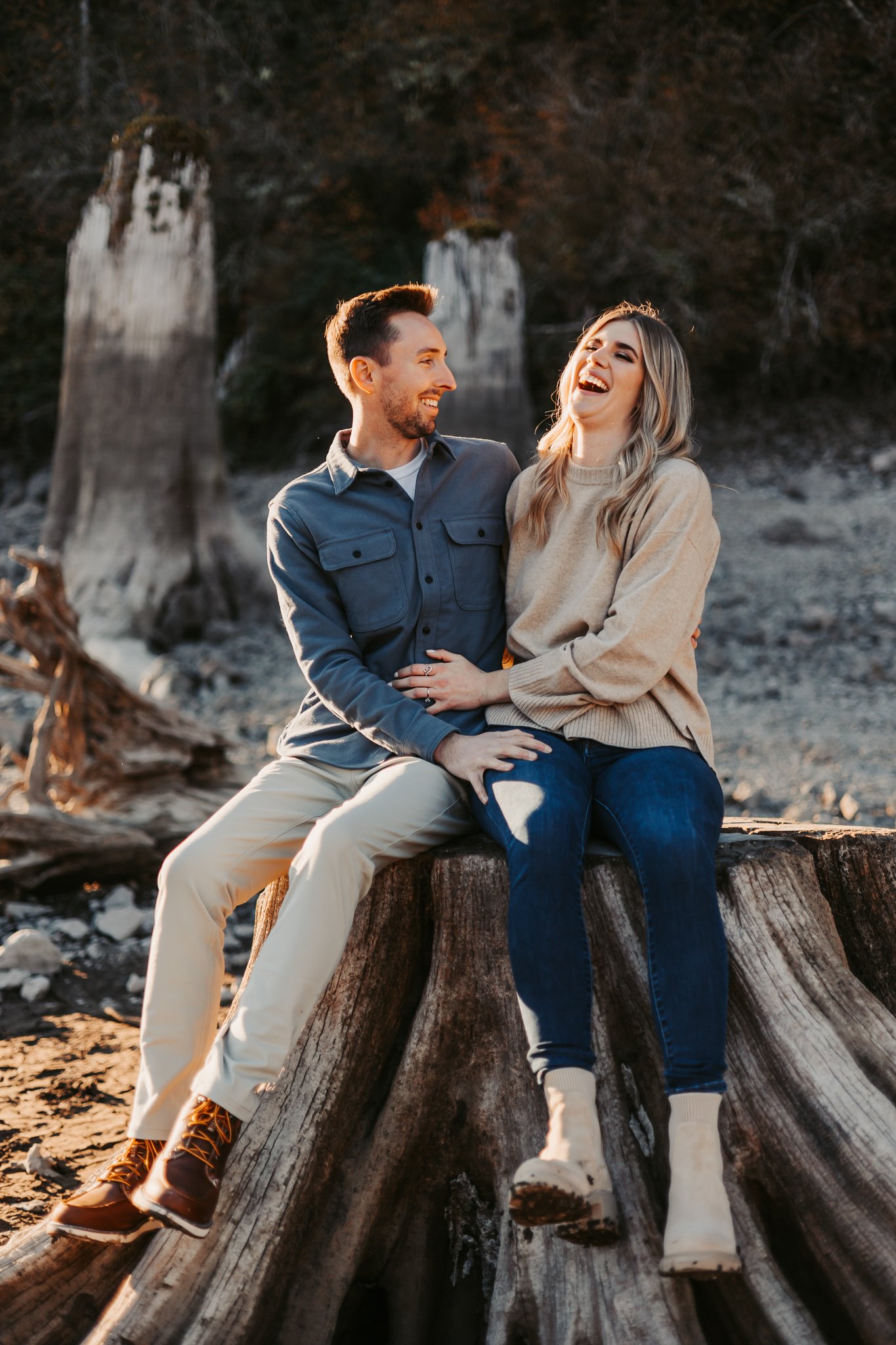 Fall Rattlesnake Lake Engagement Photos
