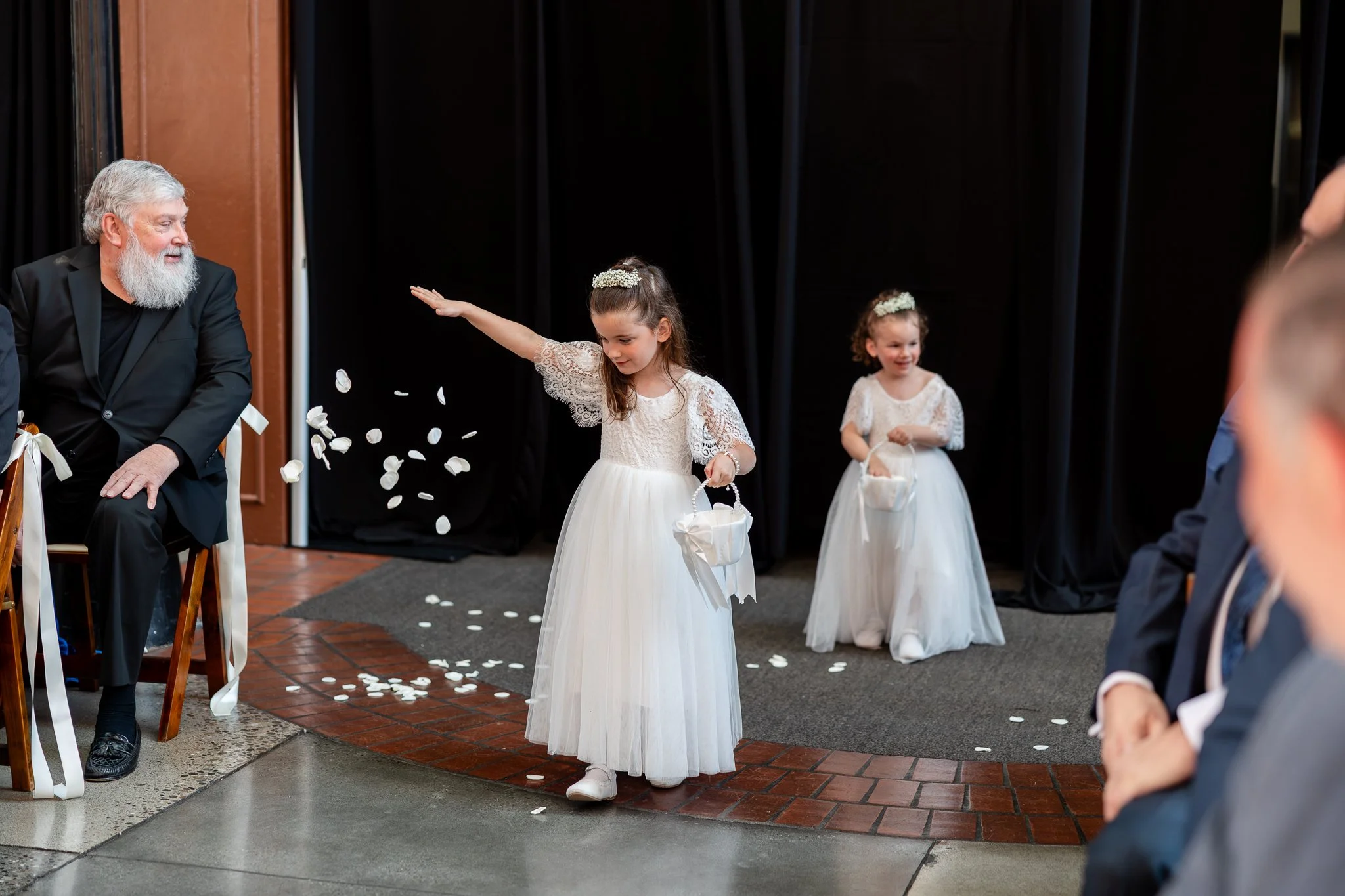 Europa-Court-in-the-Square-Seattle-Wedding-Sarah-Campo-Photography-186.jpg