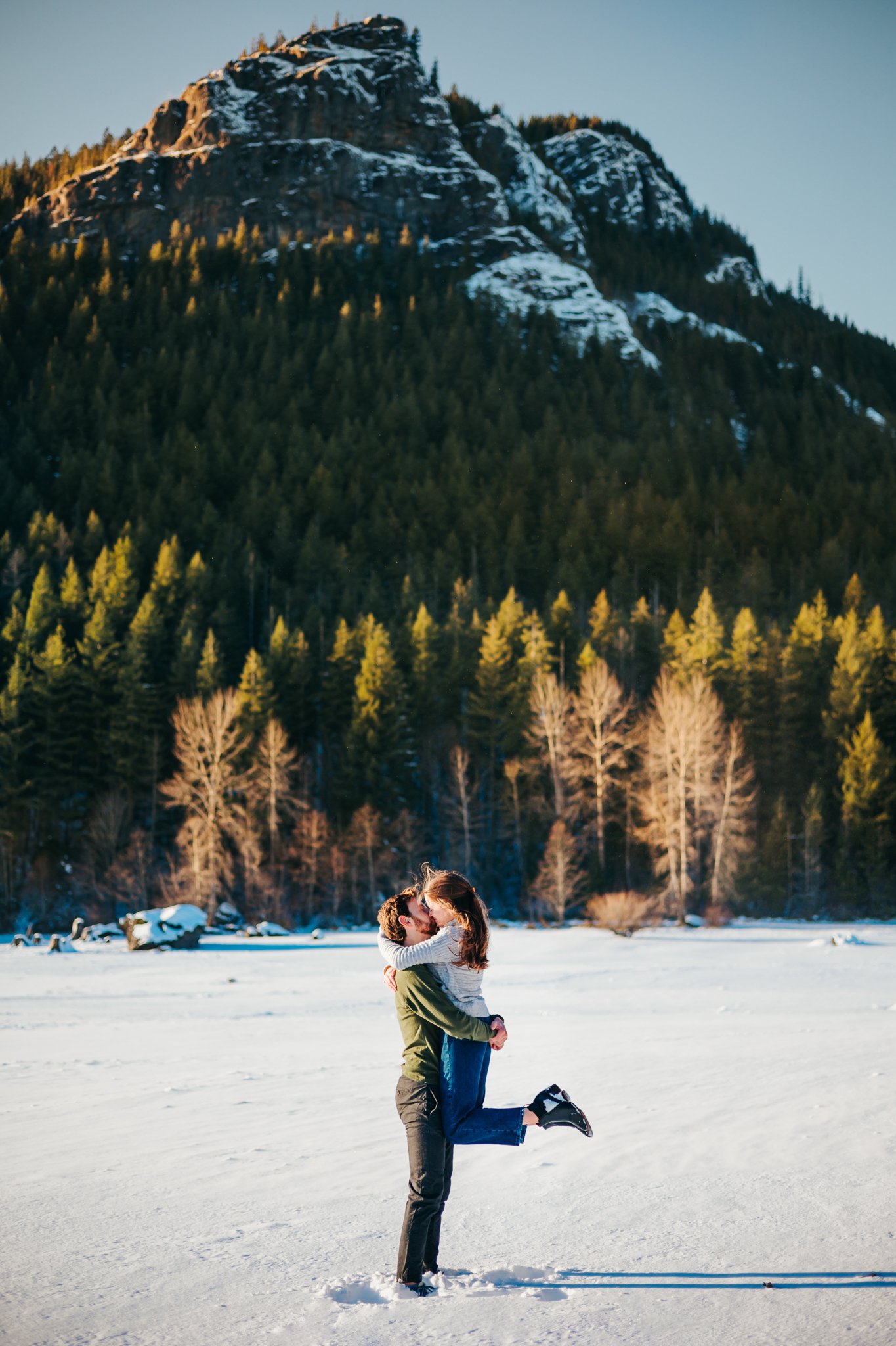 Rattlesnake Lake Engagement Photos in the Winter