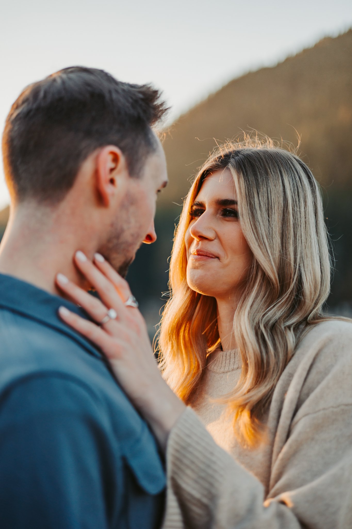 Fall Rattlesnake Lake Engagement Photos