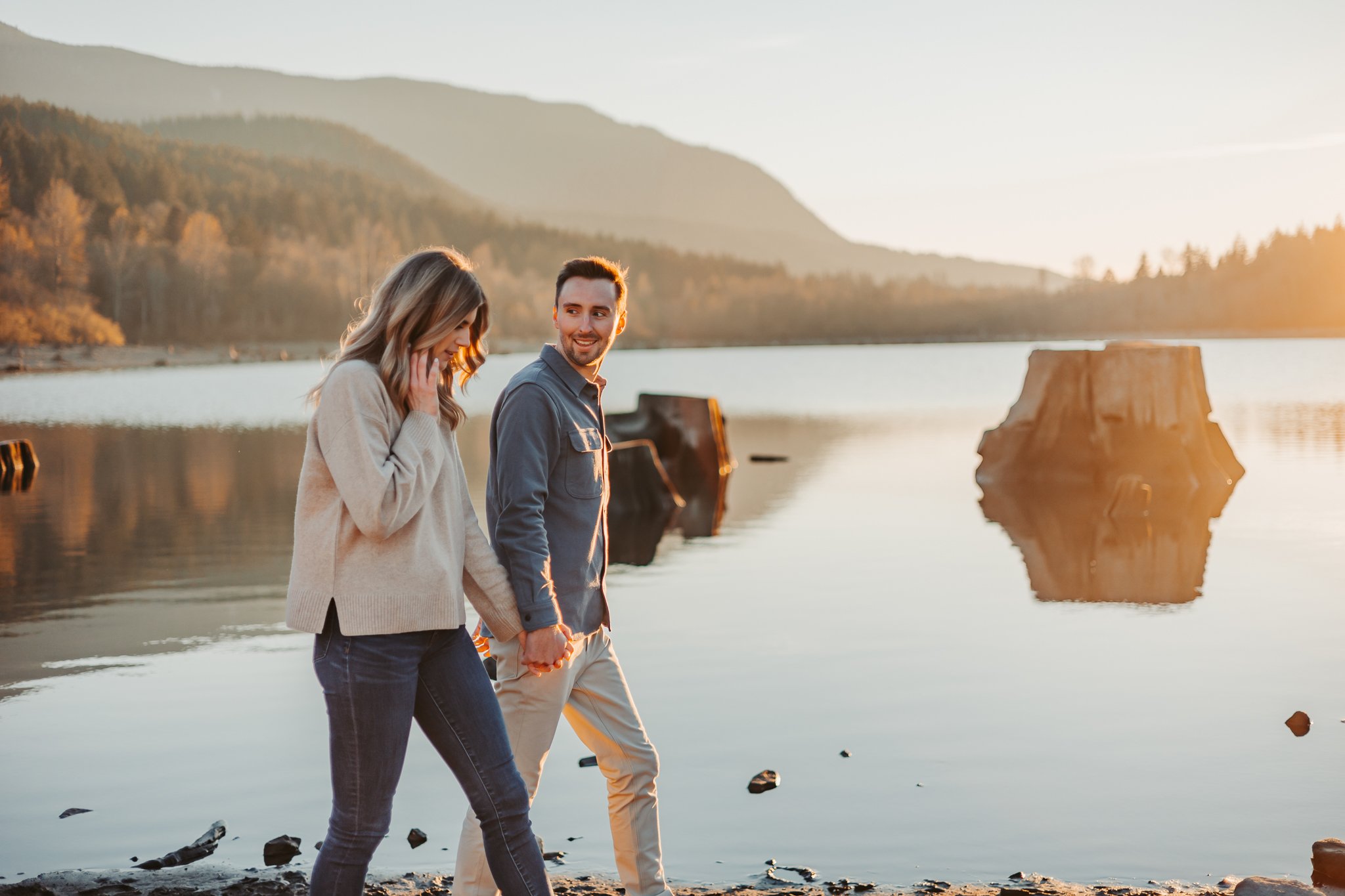 Fall Rattlesnake Lake Engagement Photos