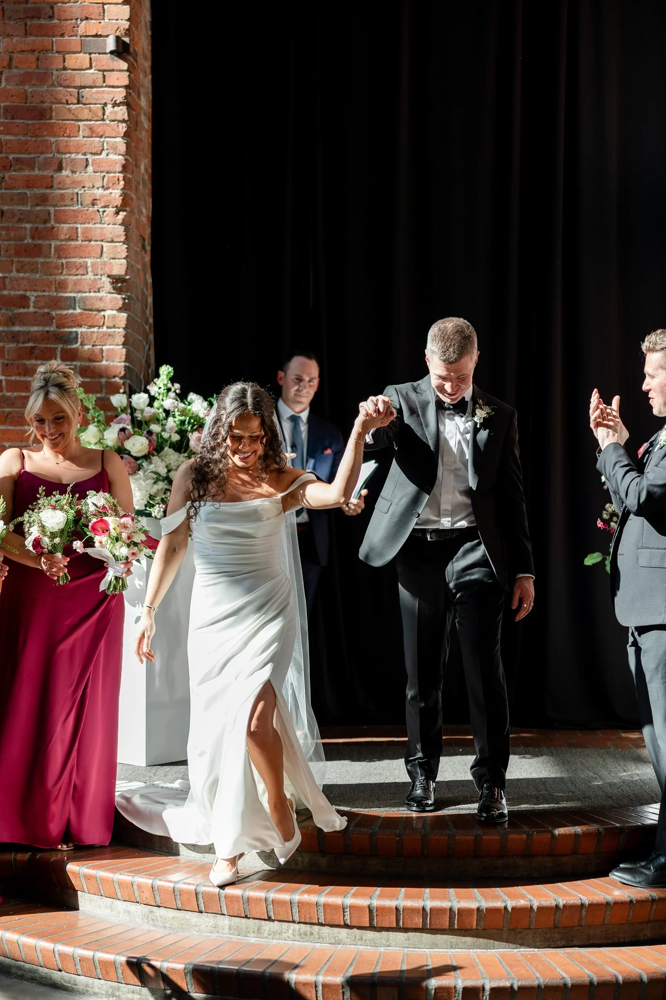 Europa-Court-in-the-Square-Seattle-Wedding-Sarah-Campo-Photography-229.jpg