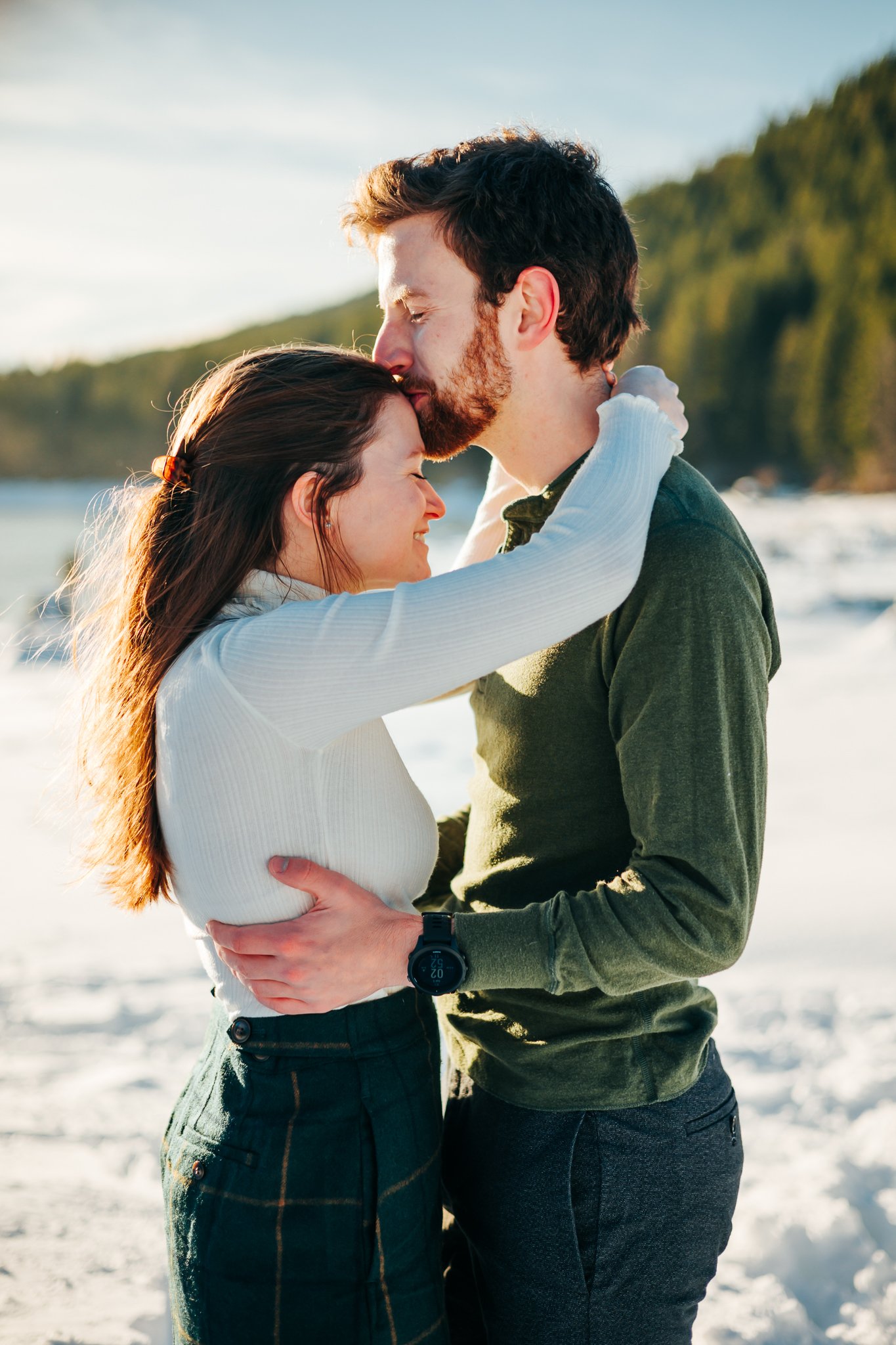 Rattlesnake Lake Engagement Photos in the Winter