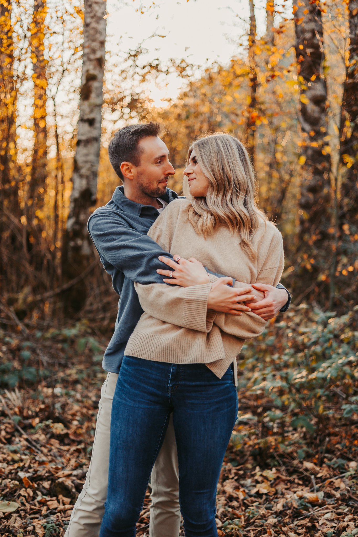 Fall Rattlesnake Lake Engagement Photos