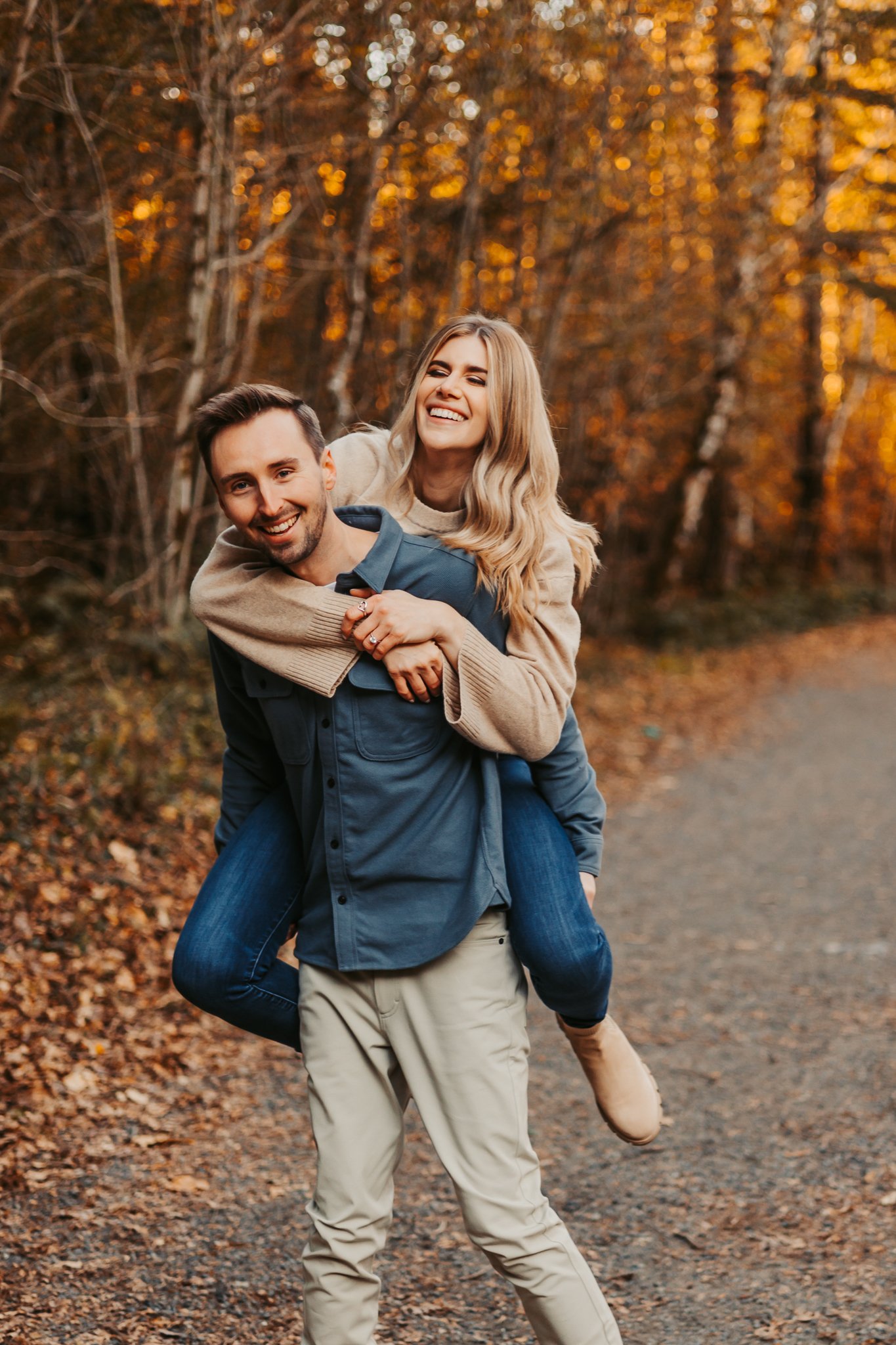Fall Rattlesnake Lake Engagement Photos