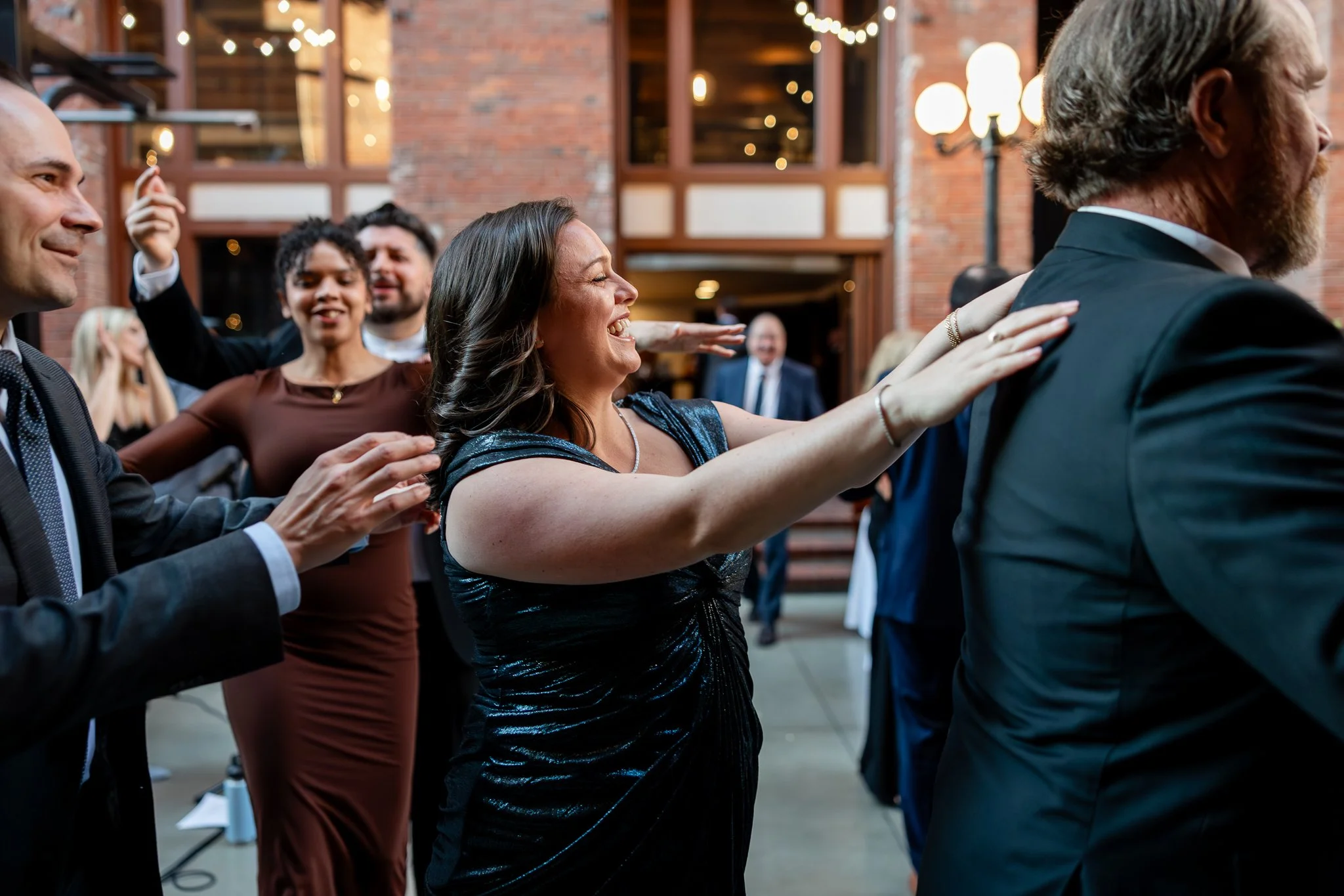 Europa-Court-in-the-Square-Seattle-Wedding-Sarah-Campo-Photography-401.jpg