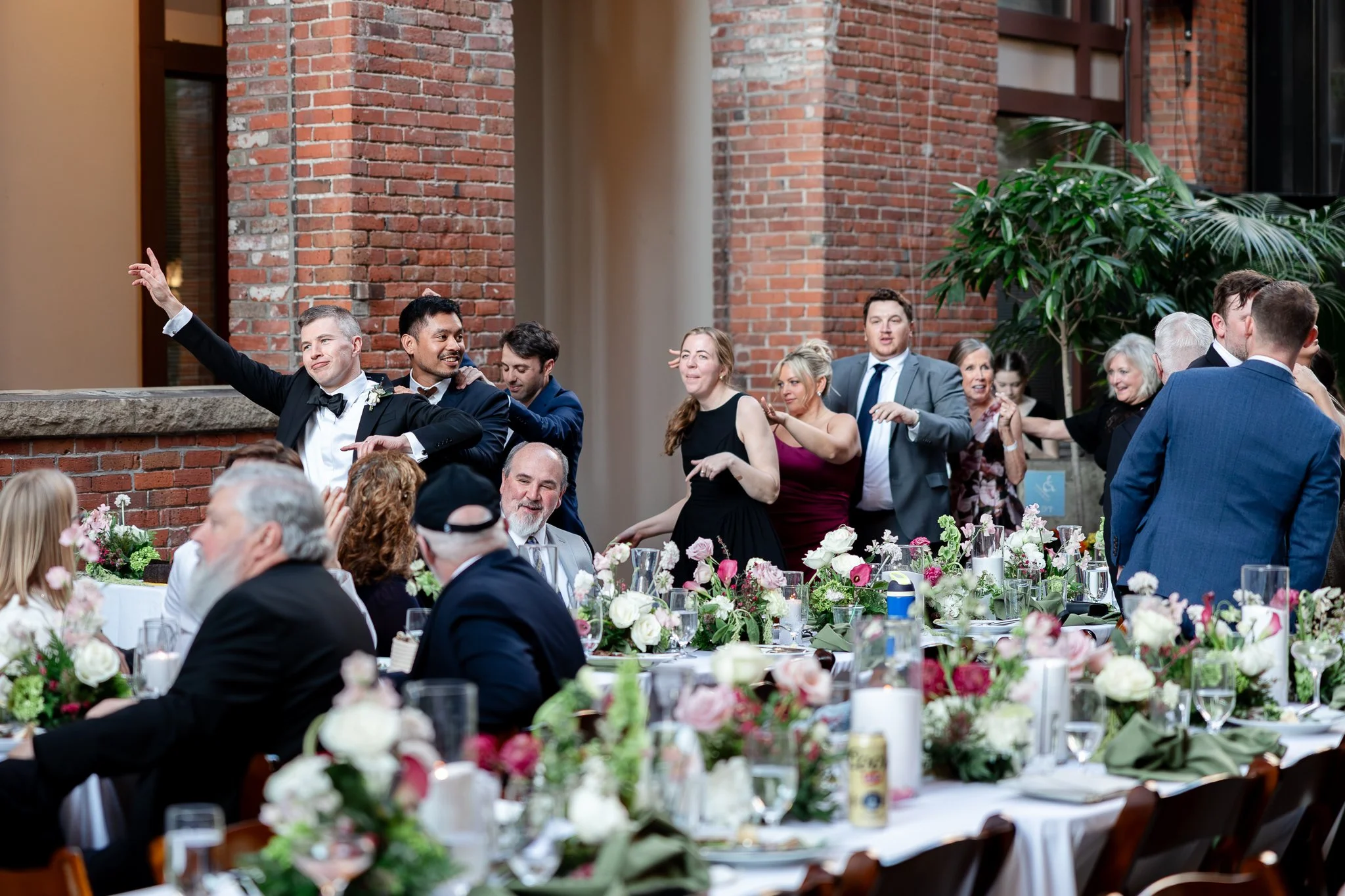 Europa-Court-in-the-Square-Seattle-Wedding-Sarah-Campo-Photography-403.jpg