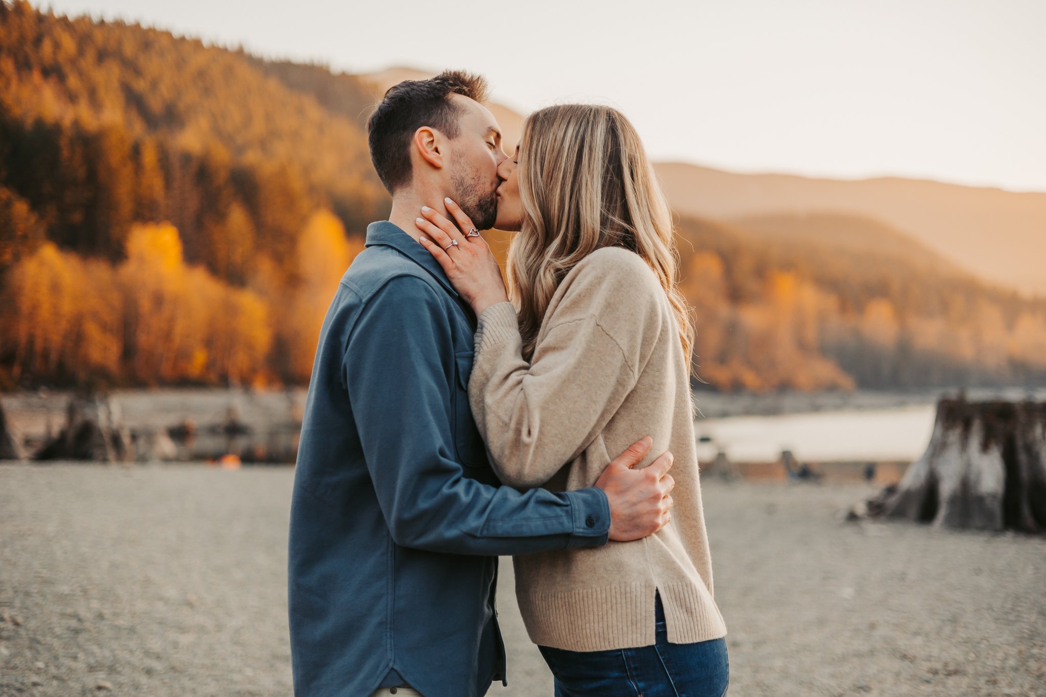 Fall Rattlesnake Lake Engagement Photos