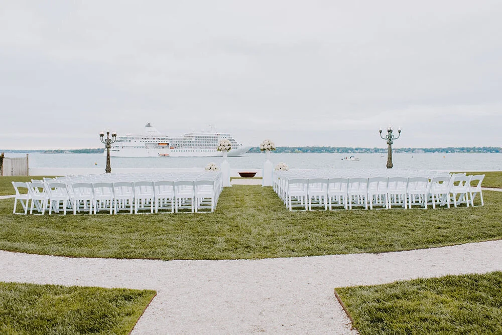 rhode-island-outside-wedding.jpg