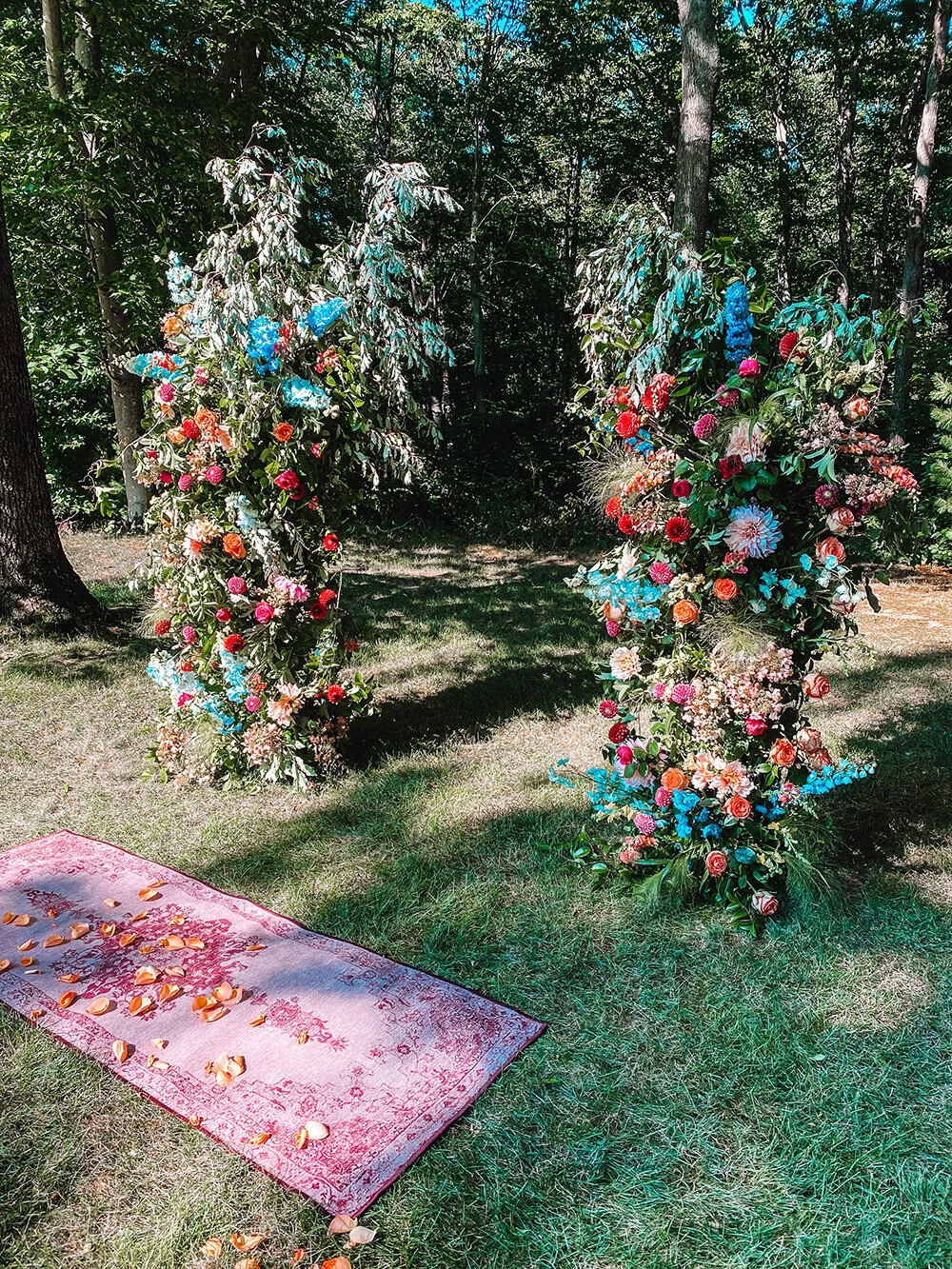 colorful-wedding-flowers-altar.jpg