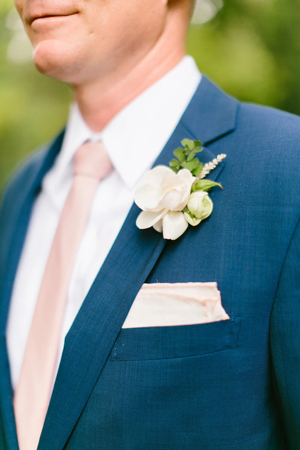 boutonniere-rhode-island-wedding-flowers.jpg