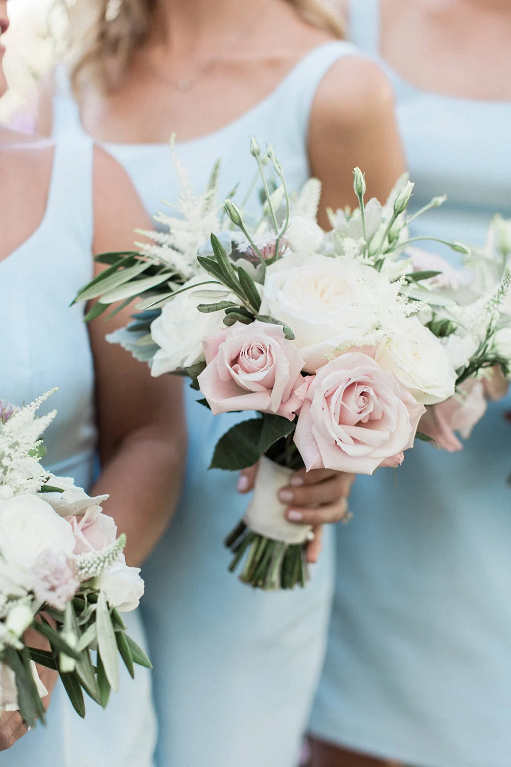 rhode-island-wedding-party-bouquets.jpg
