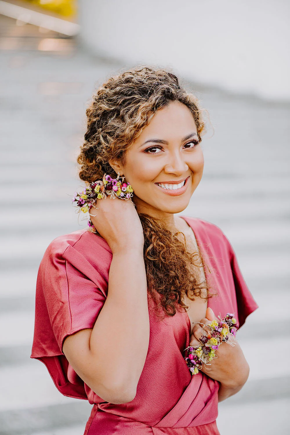wearable-florals-hands.jpg