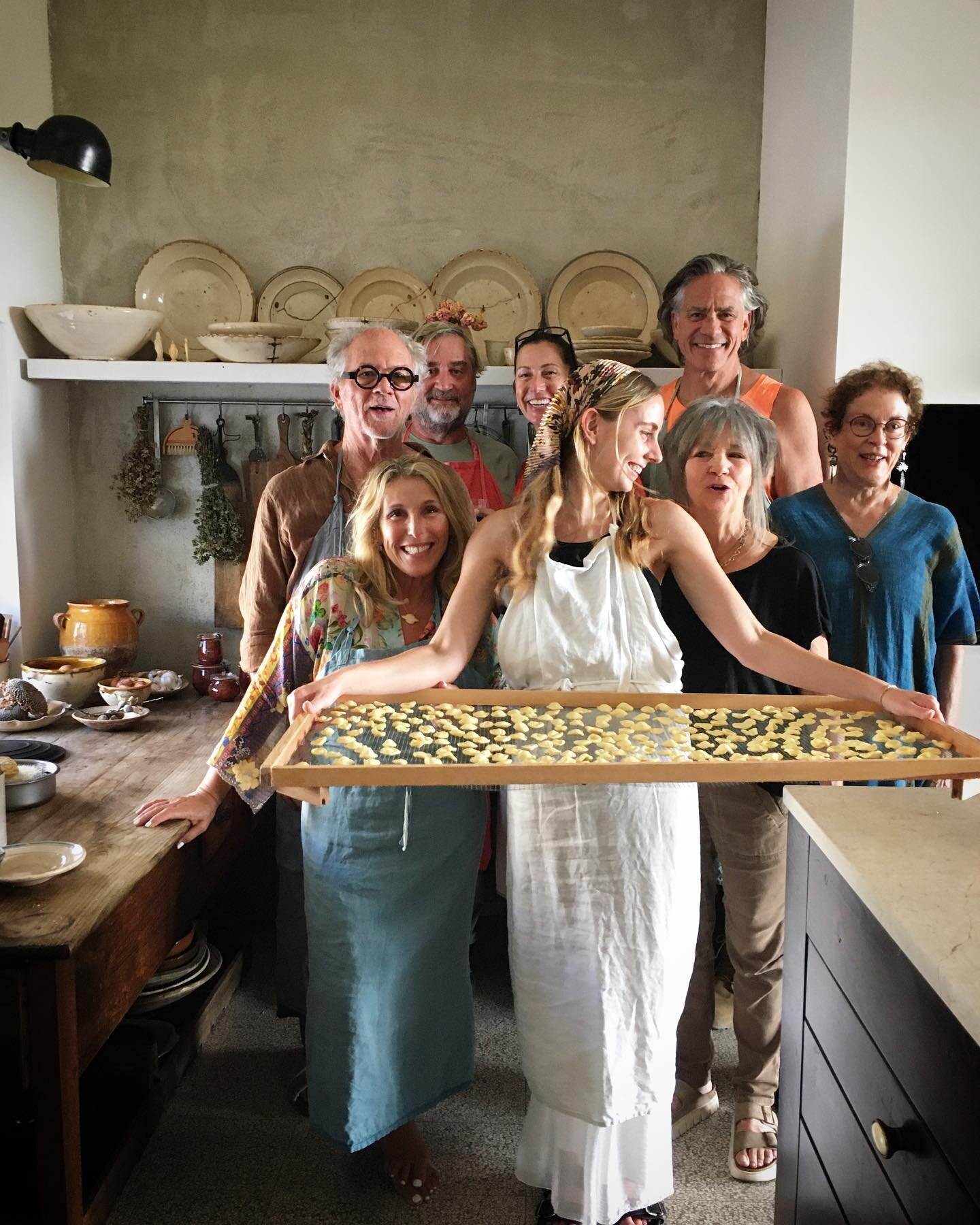 Five beautiful days with this truly lovely group. We made semola pasta, taralli, tiella Barese, arugula pesto, ricotta gnocchi, bay laurel digestivo, giardiniera, pistachio cake, stuffed zucchini blossoms, sugo and polpette and many, many vegetable d