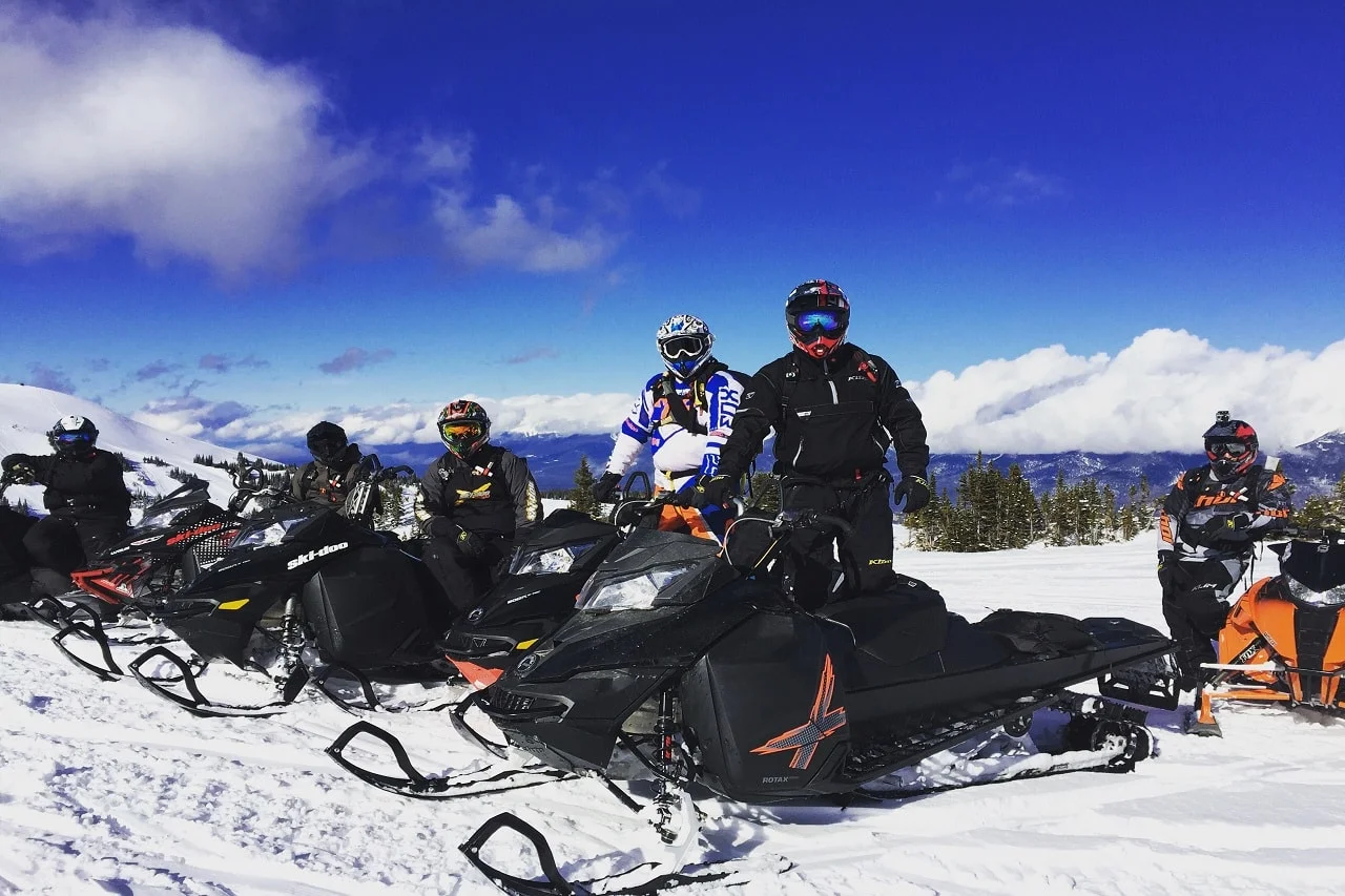snowmobile-tour-golden-bc.jpg