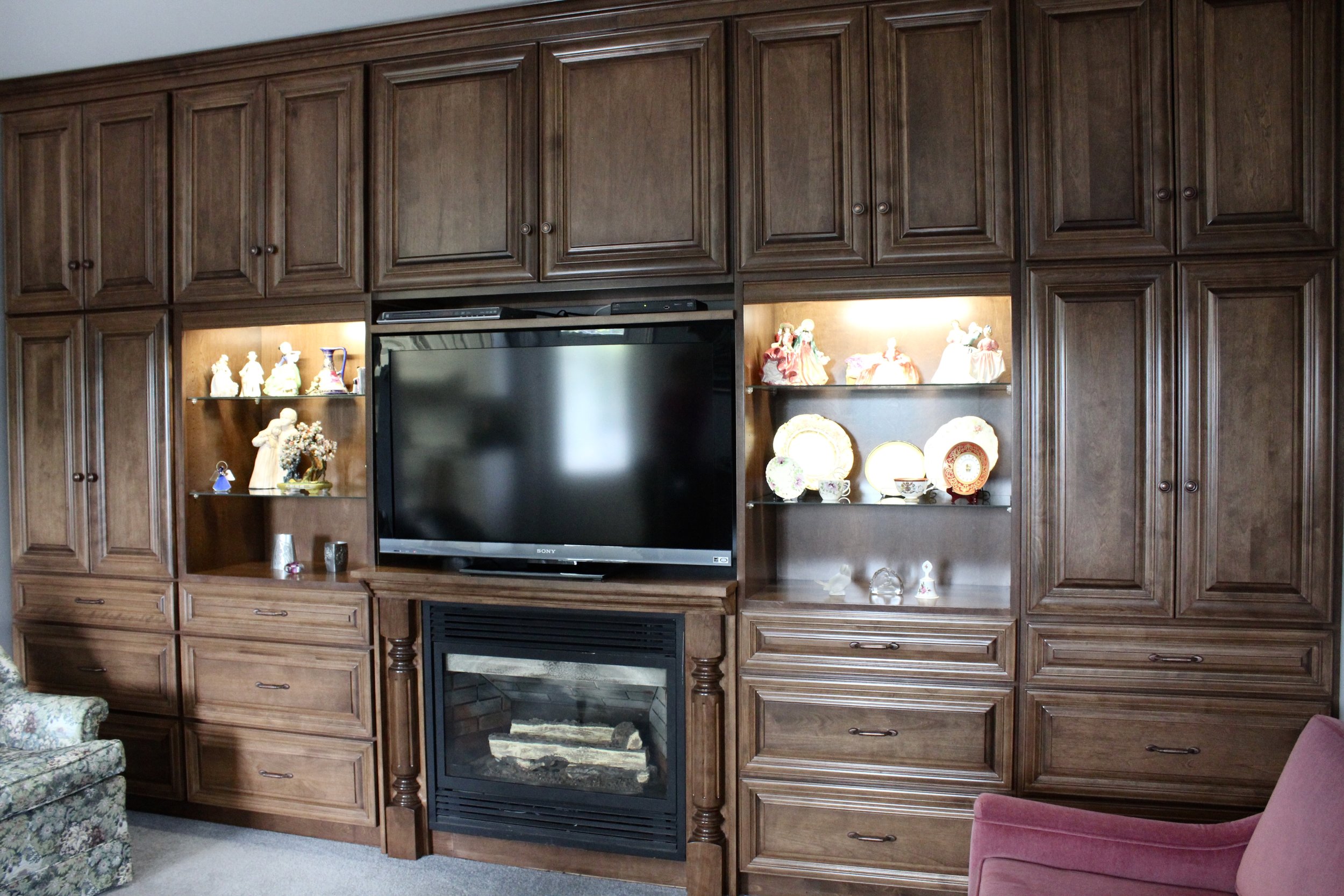 Floor to Ceiling Wall Unit