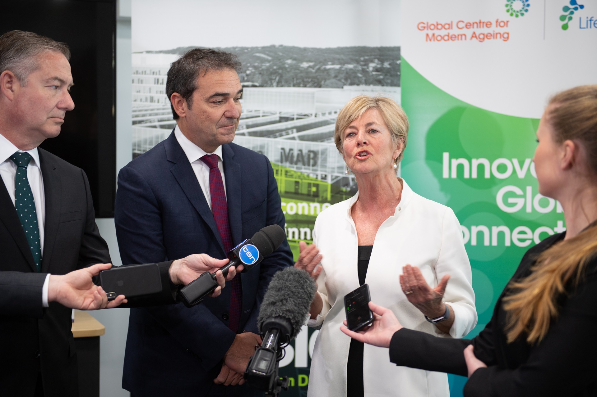 Lumino-Global Center for Modern Ageing-Tonsley-003.jpg