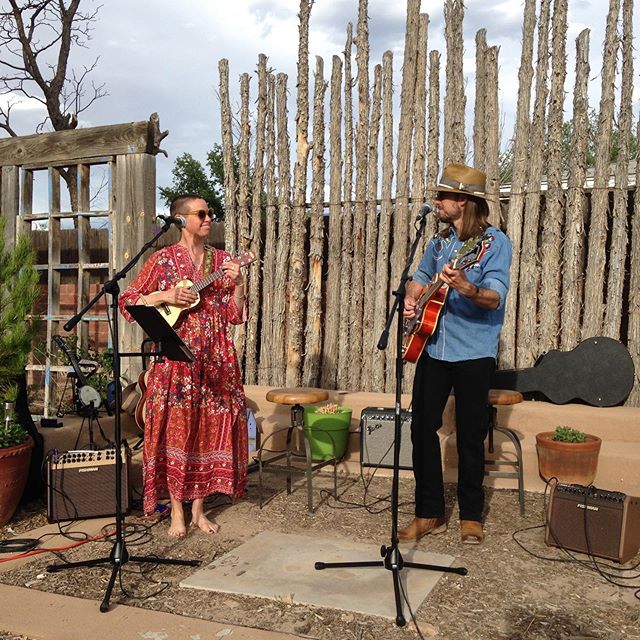 We do have a blast sharing our stories through song with the people that love a good original tune.  #oxygenonembersmusic #oxygenonembersband #southwesttunes #frontporchdesertrootsmusic #originalmusic #altfolk #nmtrue #newmexicobands