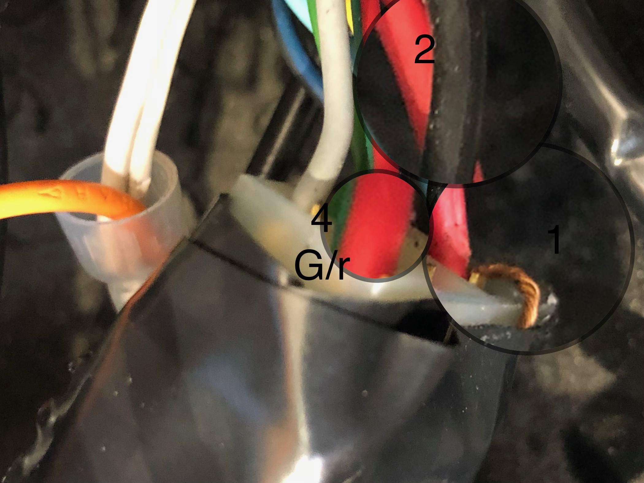 Mappinh LH 10 pin connector to M-Button