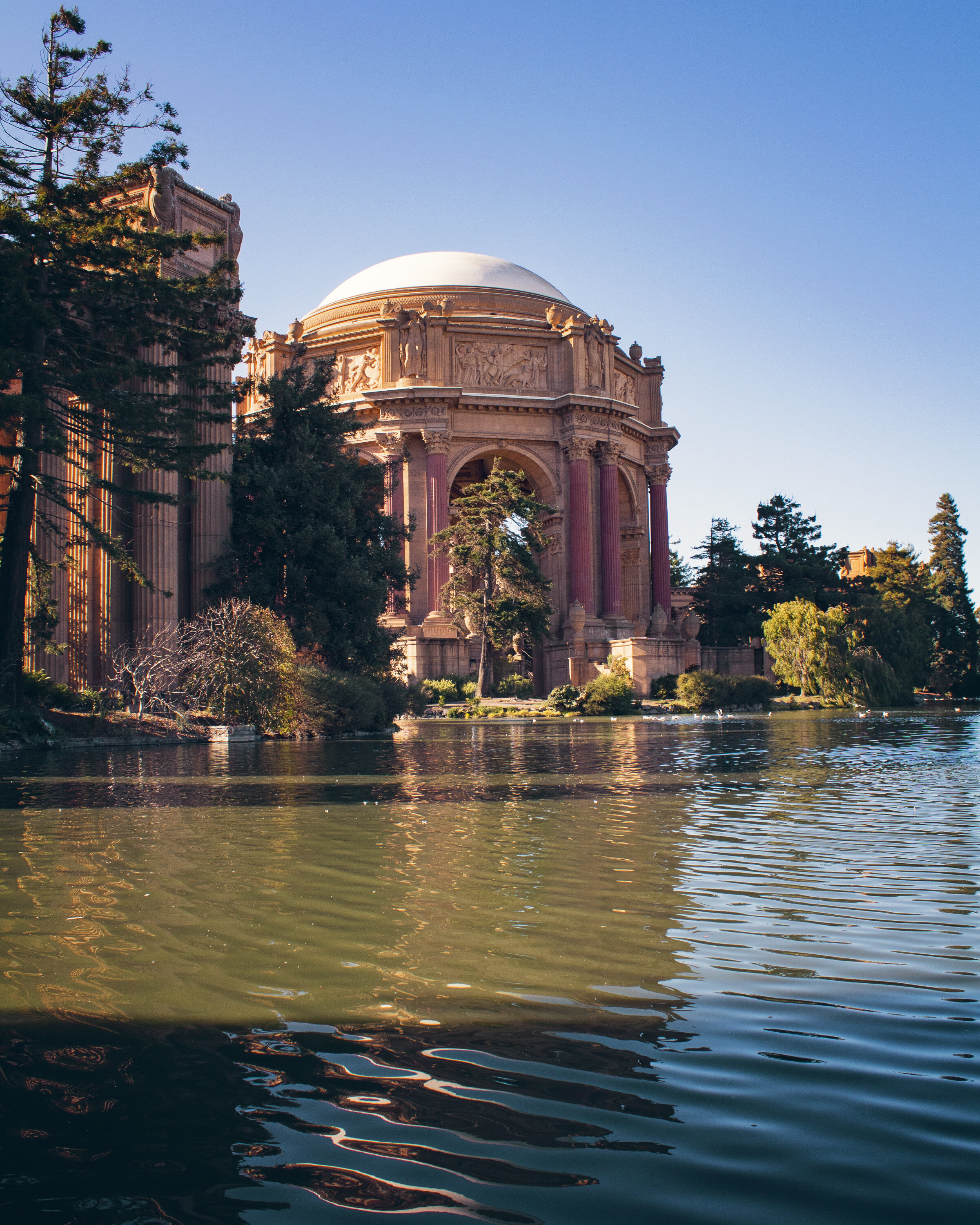 Palace of Fine Arts, San Francisco, Summer Date Idea